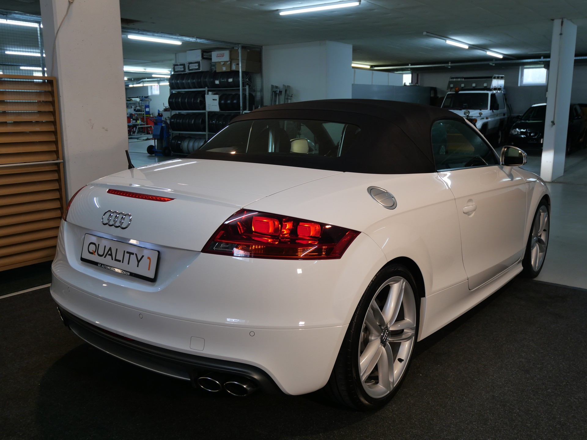 AUDI TTS Roadster 2.0 TFSI quattro S-tronic Cabrio-image-8