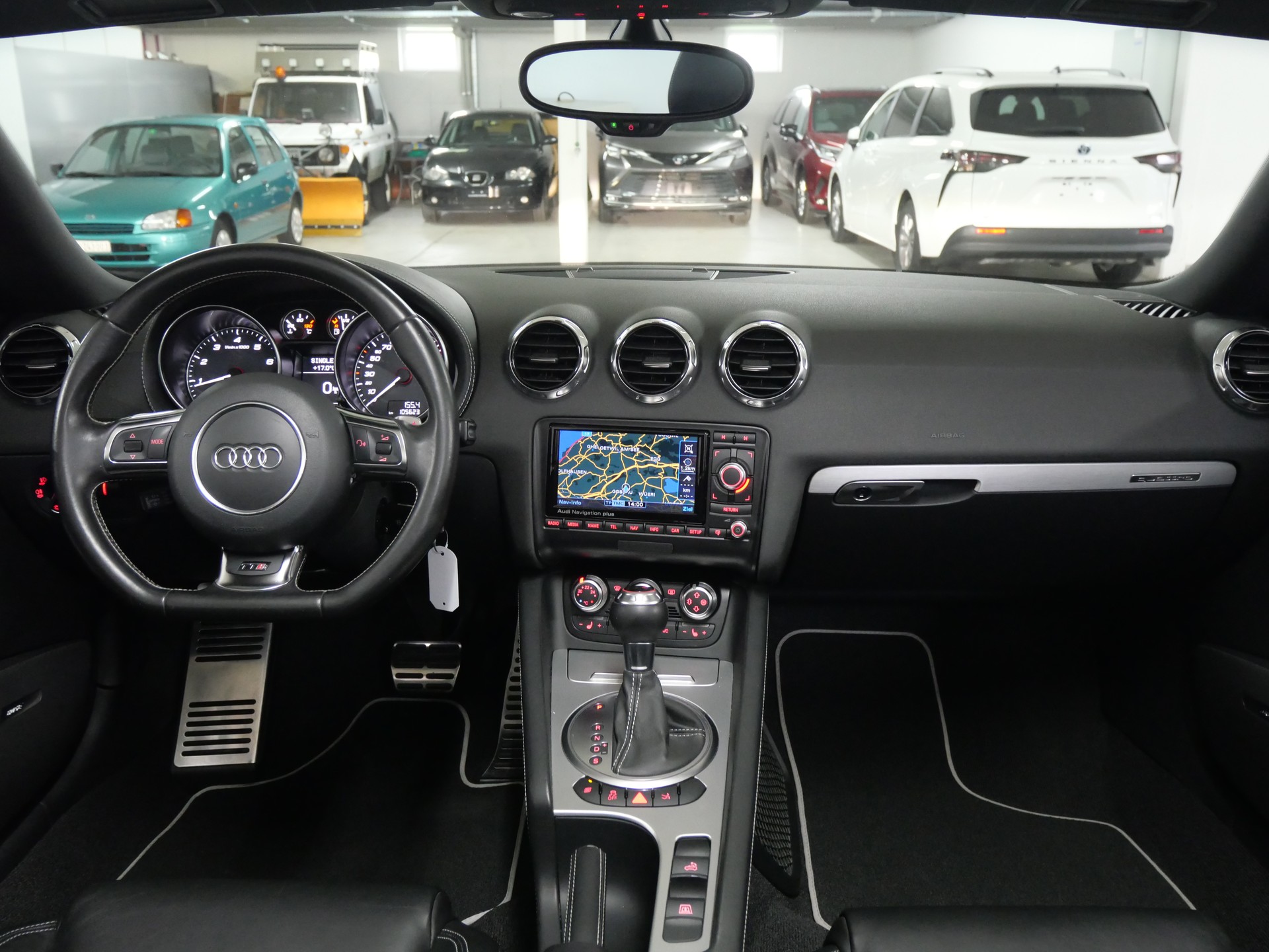 AUDI TTS Roadster 2.0 TFSI quattro S-tronic Cabrio-image-18
