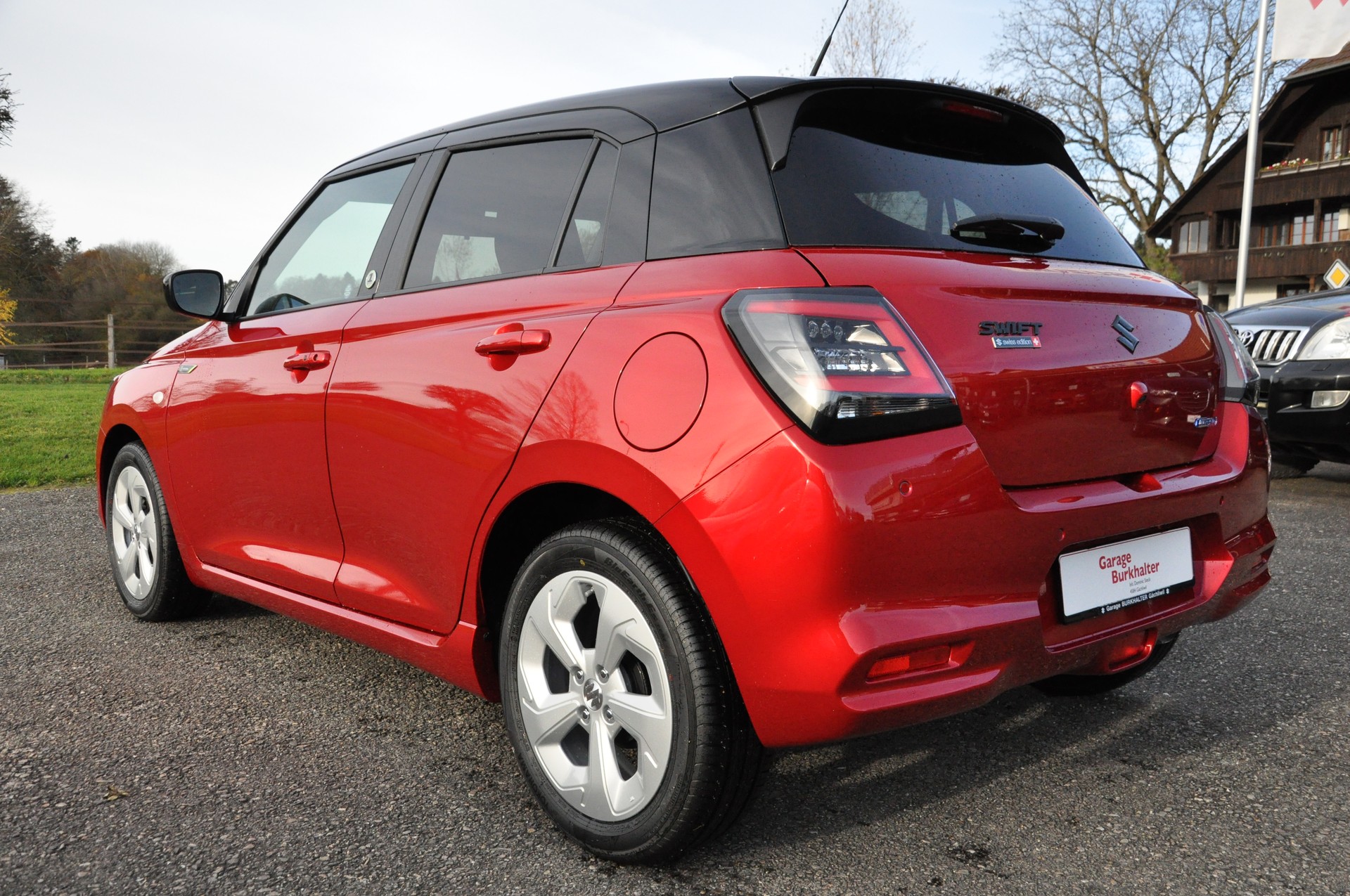 SUZUKI Swift 1.2 1st Edition Hybrid CVT-showroom-element-3
