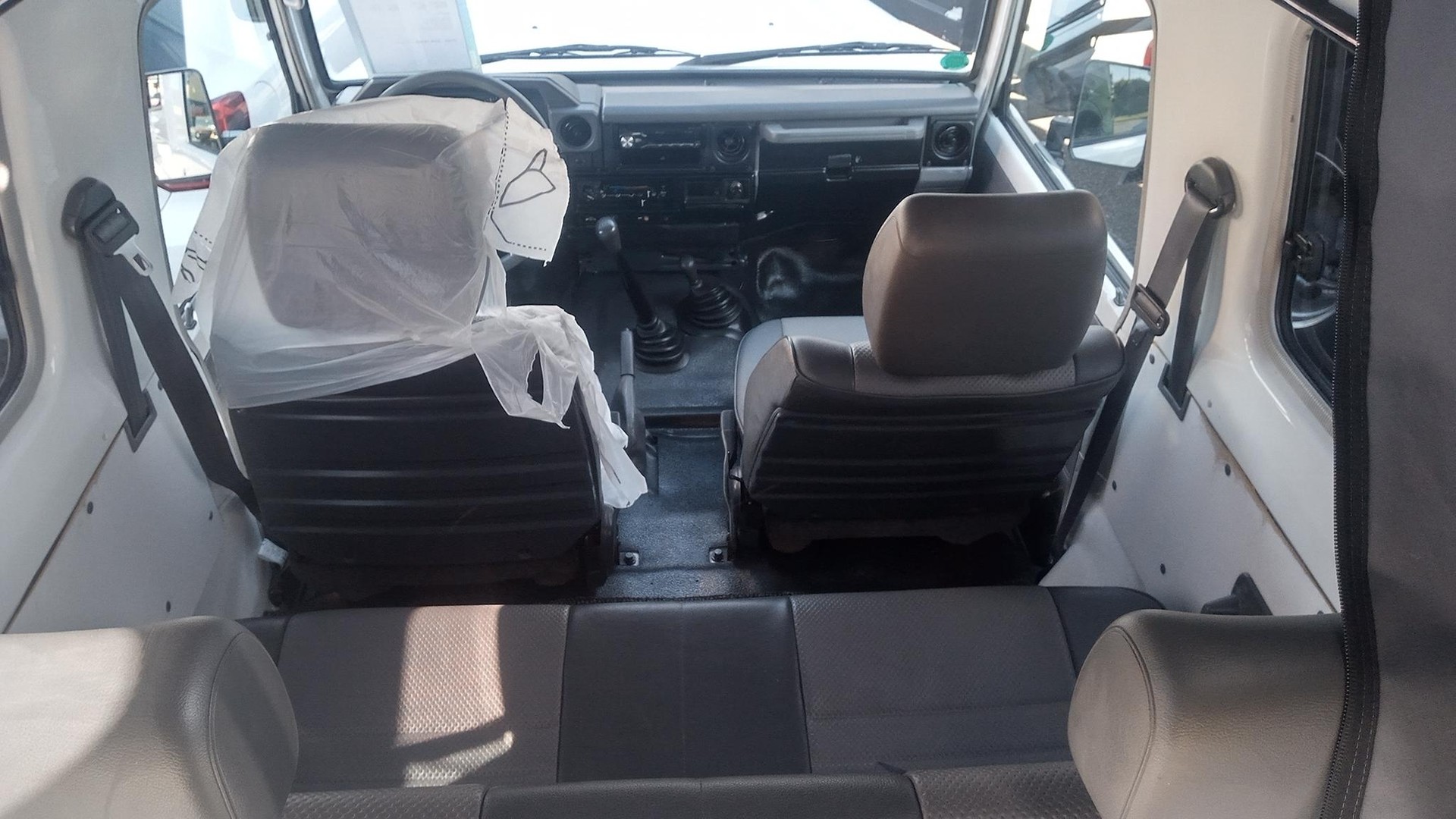 TOYOTA Land Cruiser 400 Hdt Long 4.2D-image-8