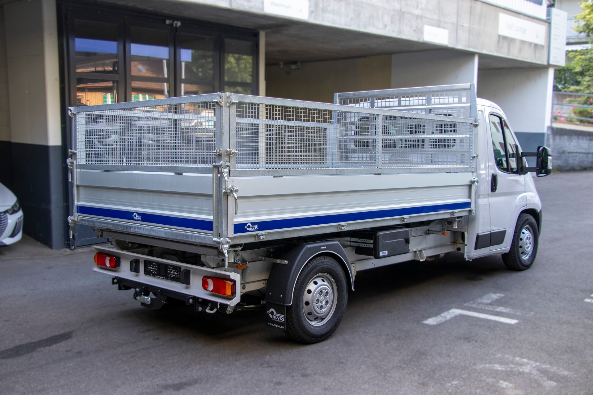 PEUGEOT Boxer 3- Seiten Kipper 435 L3 165 PS-image-6