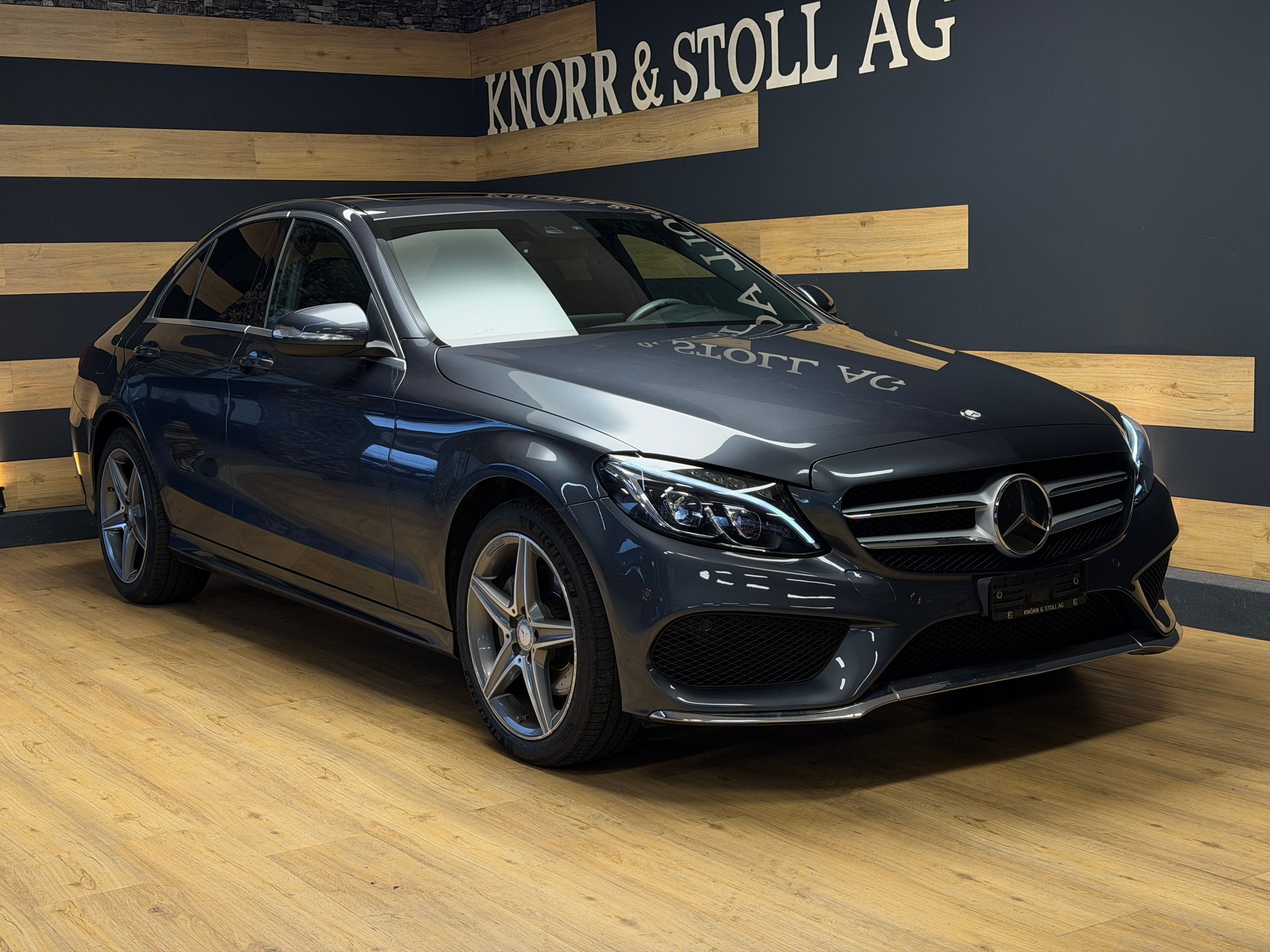MERCEDES-BENZ C 200 Swiss Star Edition AMG Line 7G-Tronic-showroom-element-1
