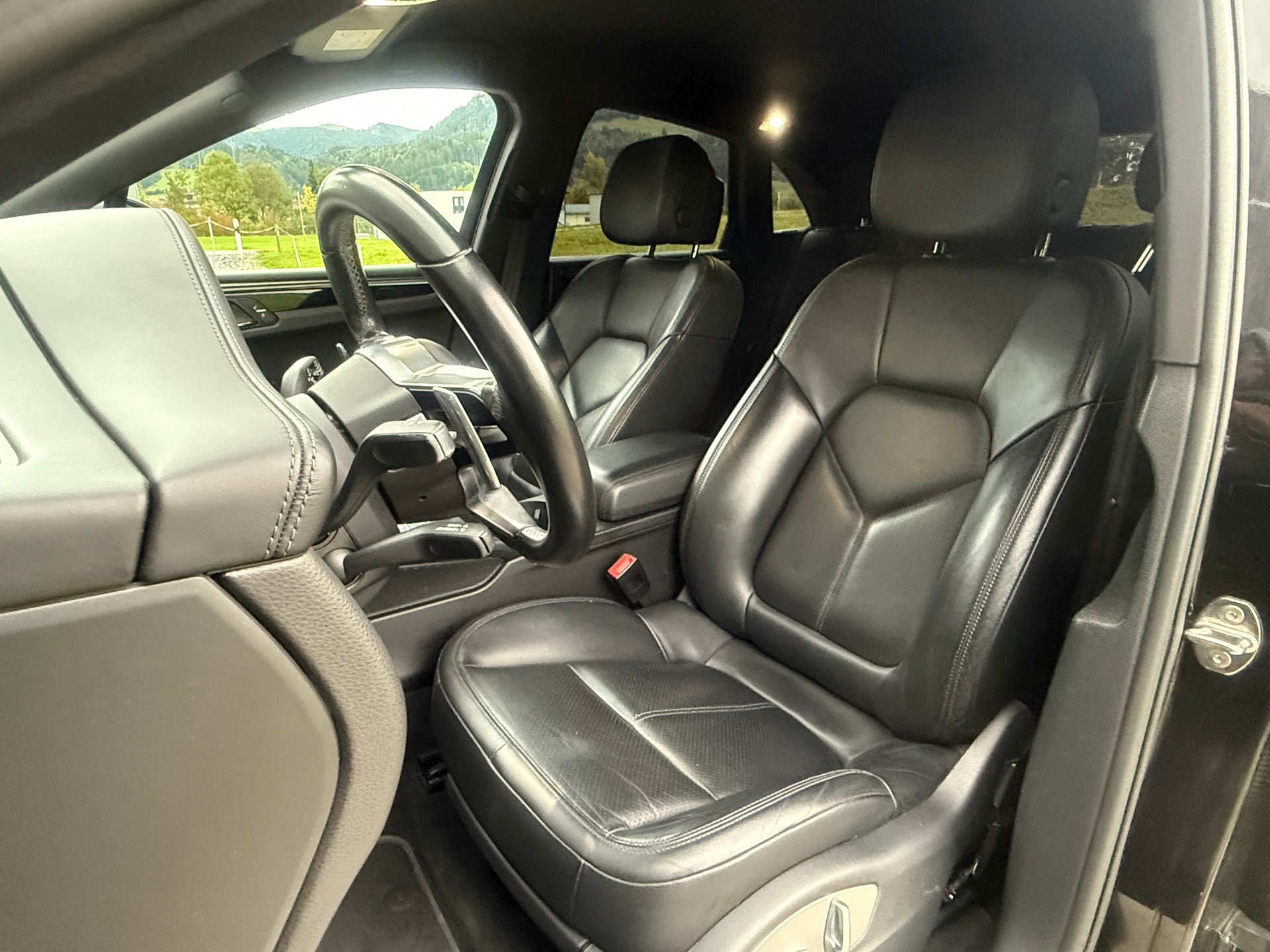 PORSCHE Macan S Diesel PDK-image-8