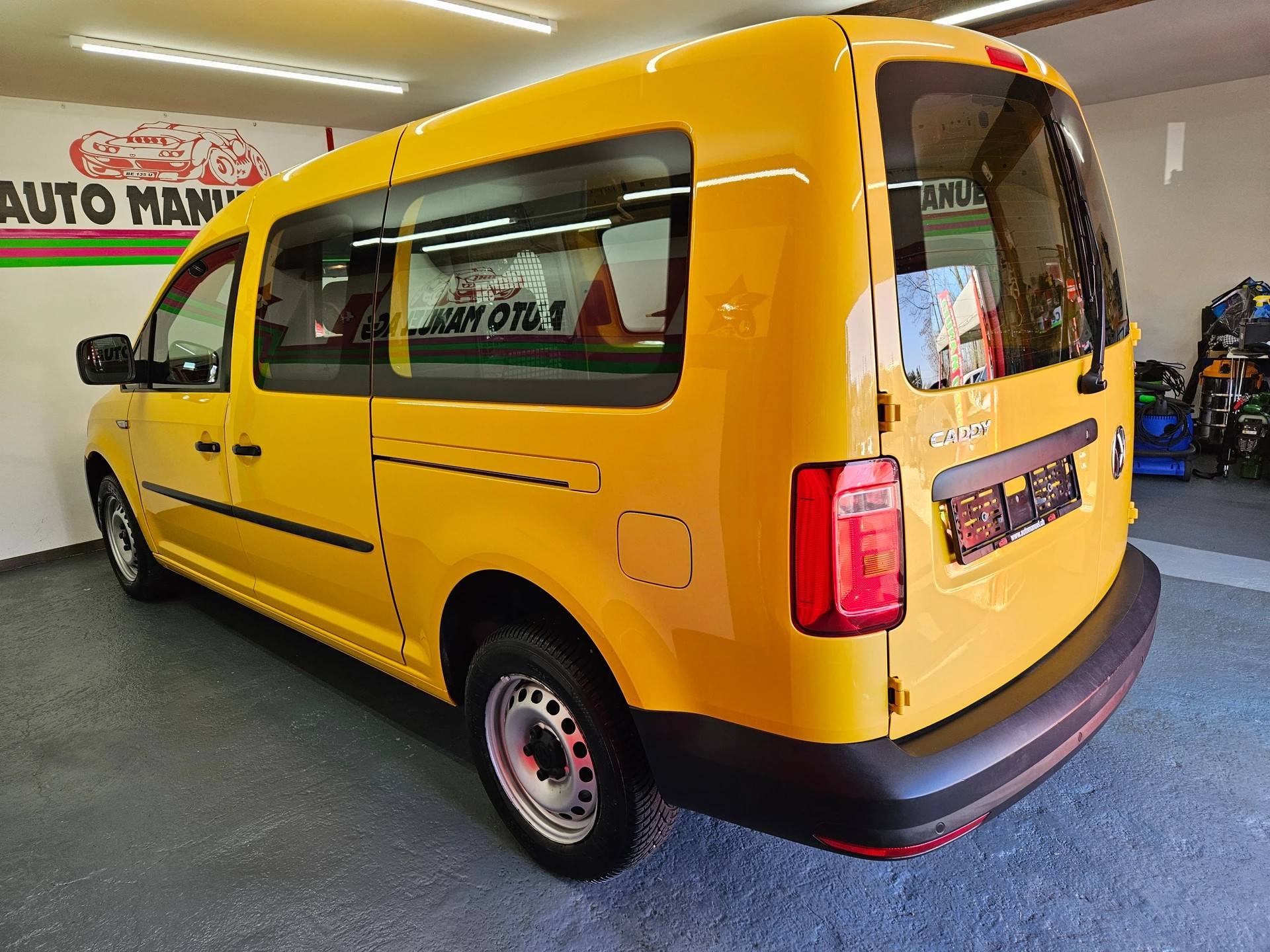 VW Caddy Maxi 2.0TDI 4Motion-image-6