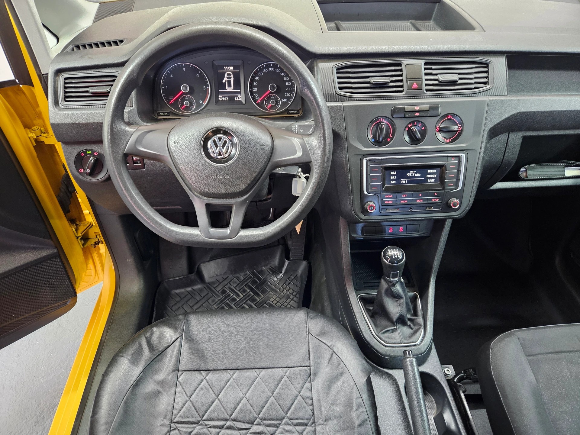 VW Caddy Maxi 2.0TDI 4Motion-image-8