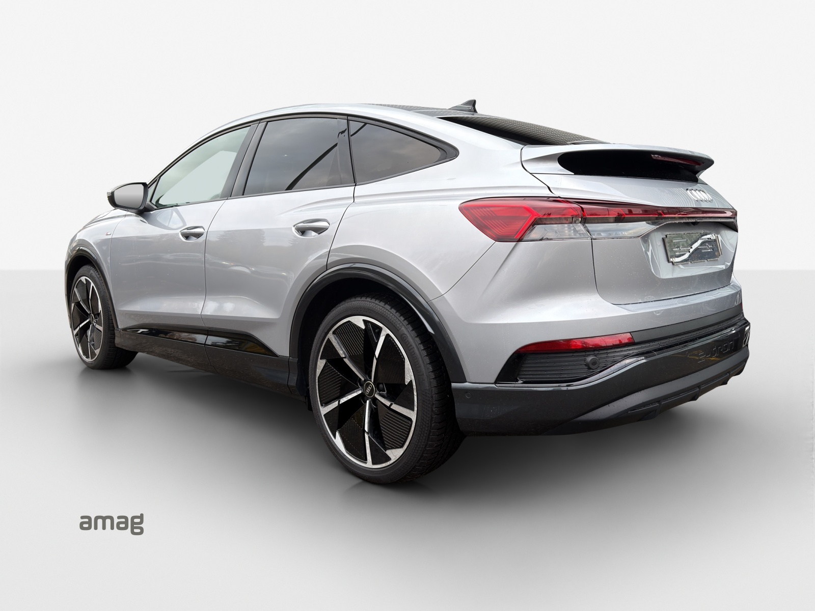 AUDI Q4 Sportback e-tron 50 quattro-image-2