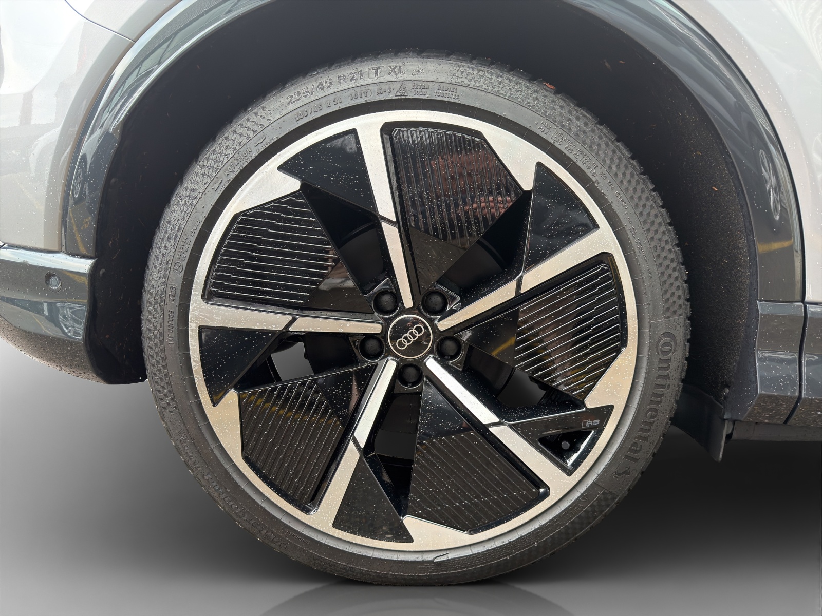 AUDI Q4 Sportback e-tron 50 quattro-image-13