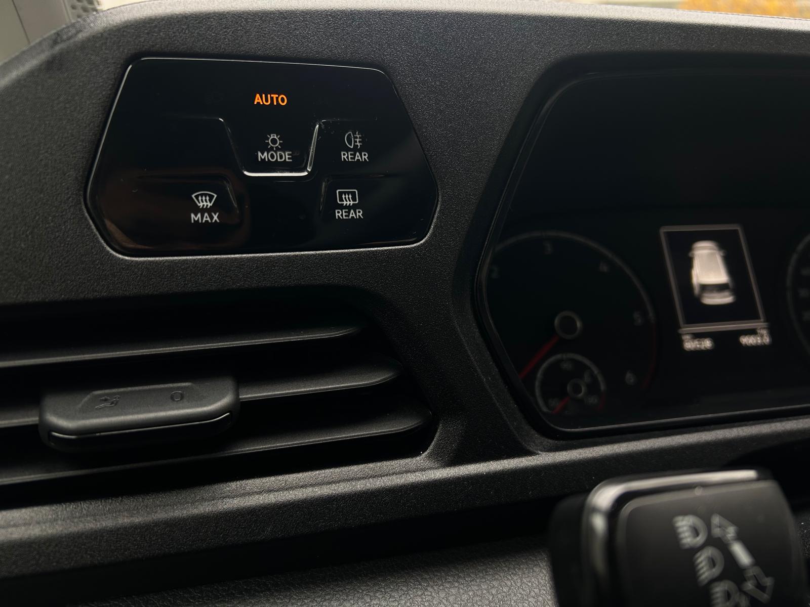 VW Caddy 2.0 TDI-image-15