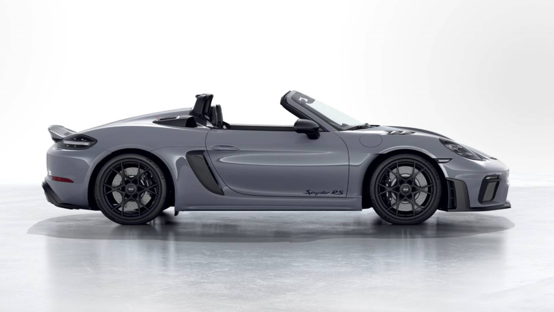 PORSCHE 718 Spyder RS-image-5