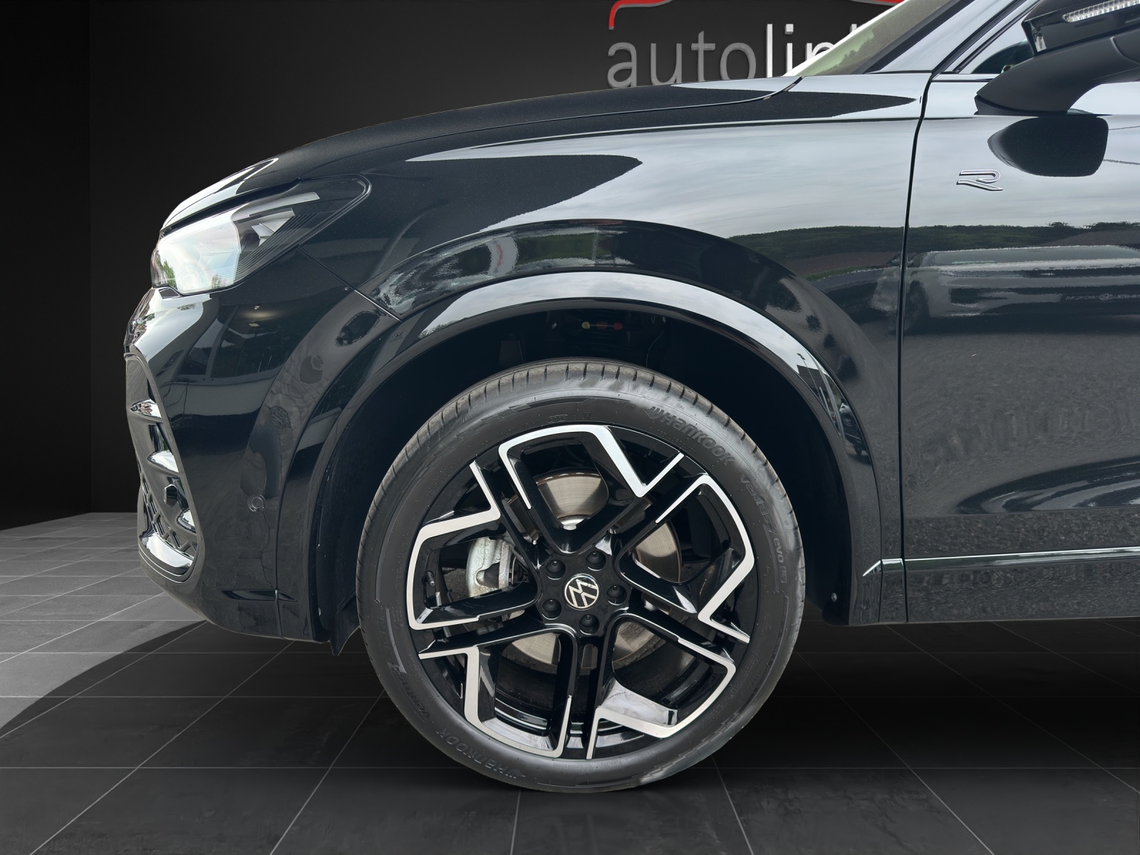 VW Tiguan 2.0 TDI SCR R-Line 4Motion DSG-image-13