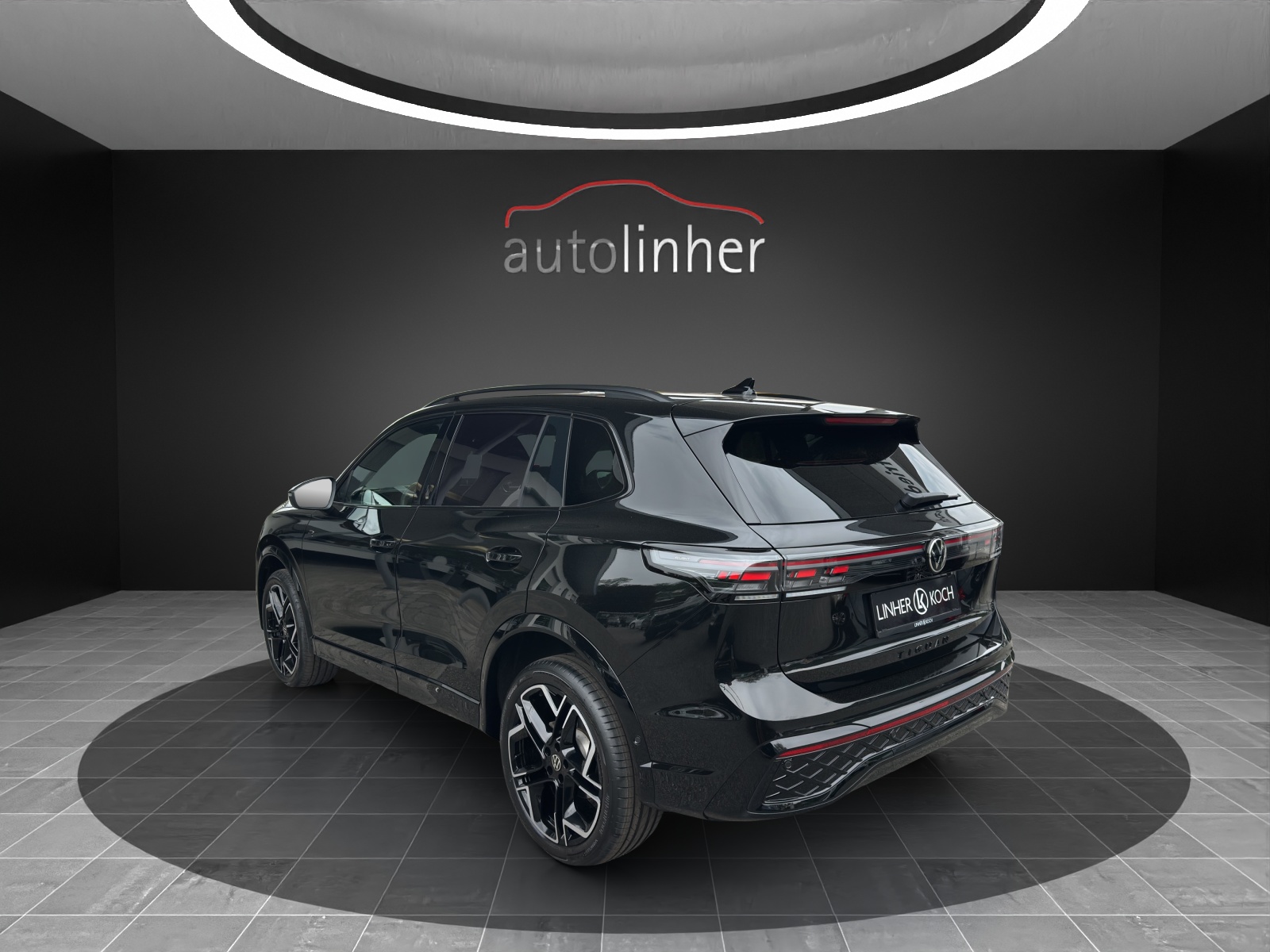 VW Tiguan 2.0 TDI SCR R-Line 4Motion DSG-image-2