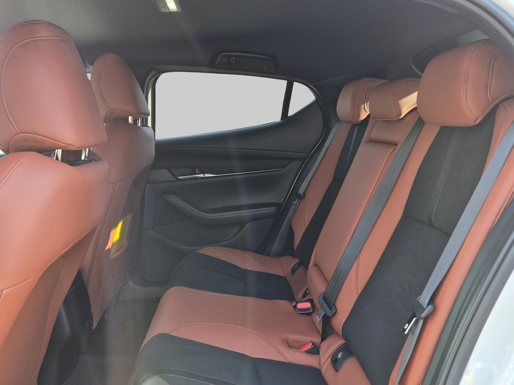 MAZDA 3 Hatchback SKYACTIV-X M Hybrid 186 Nagisa Automat-image-3