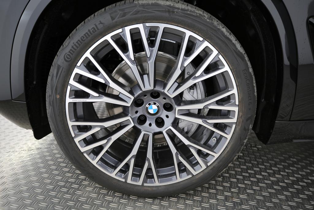 BMW X5 50e xDrive SAG-image-3