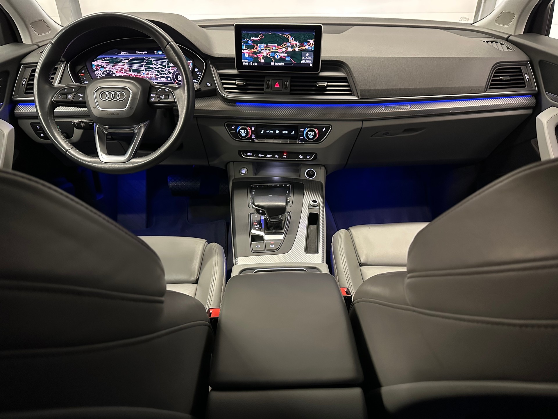 AUDI Q5 2.0 TFSI design quattro S-tronic *S-LINE*-image-3