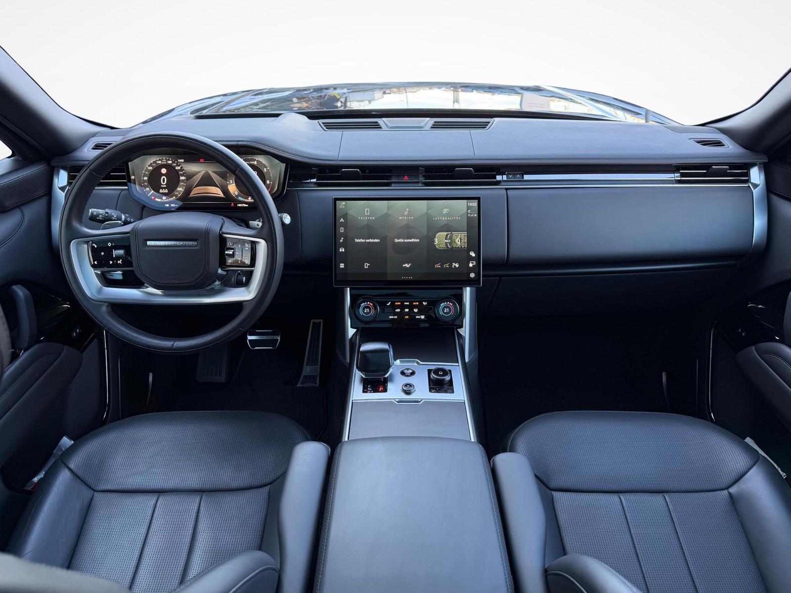 LAND ROVER LAND ROVER Range Rover SV P530 V8 – All Black – Direktionsfahrzeug aus 1. Hand-image-1