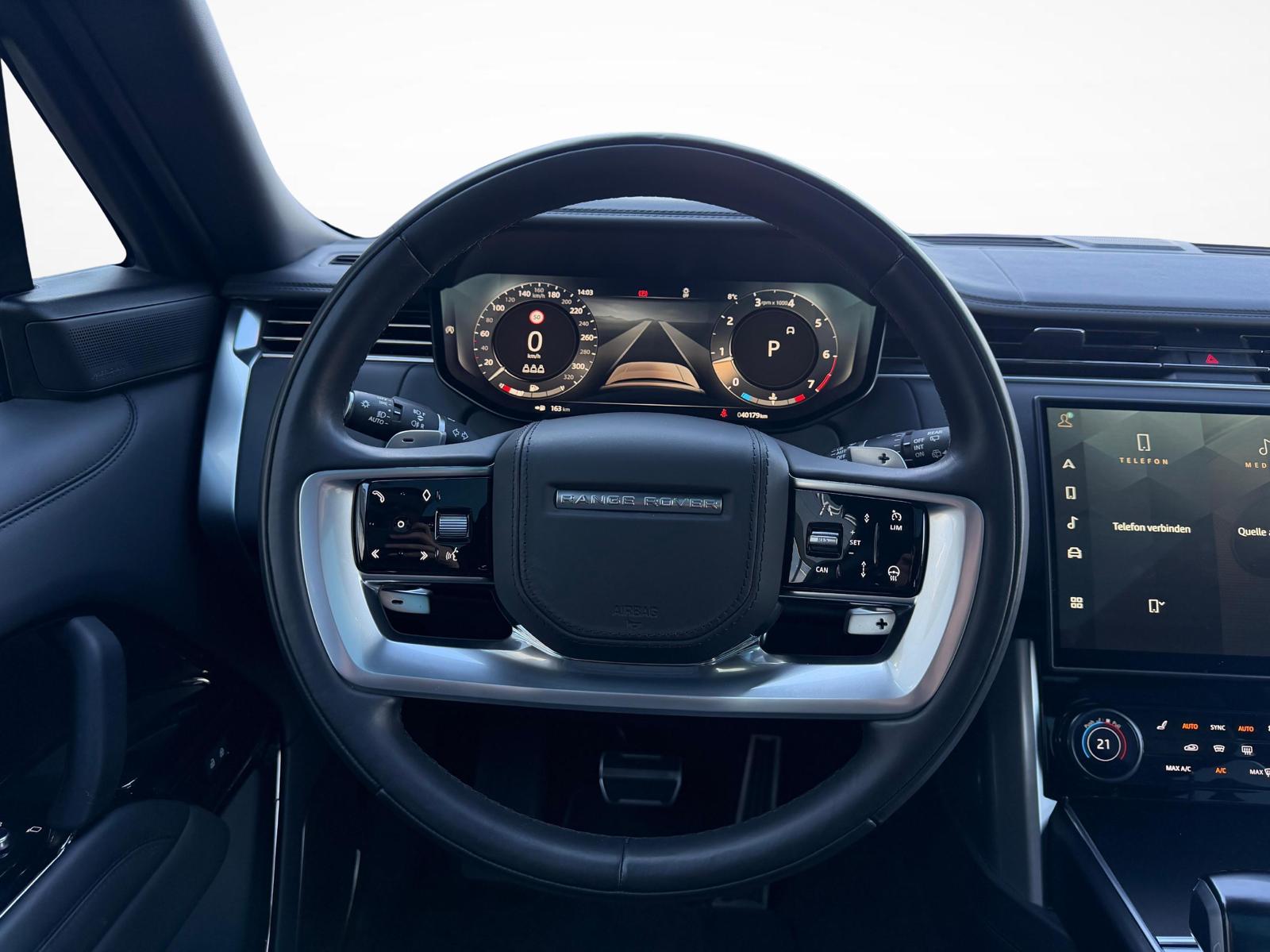 LAND ROVER LAND ROVER Range Rover SV P530 V8 – All Black – Direktionsfahrzeug aus 1. Hand-image-5
