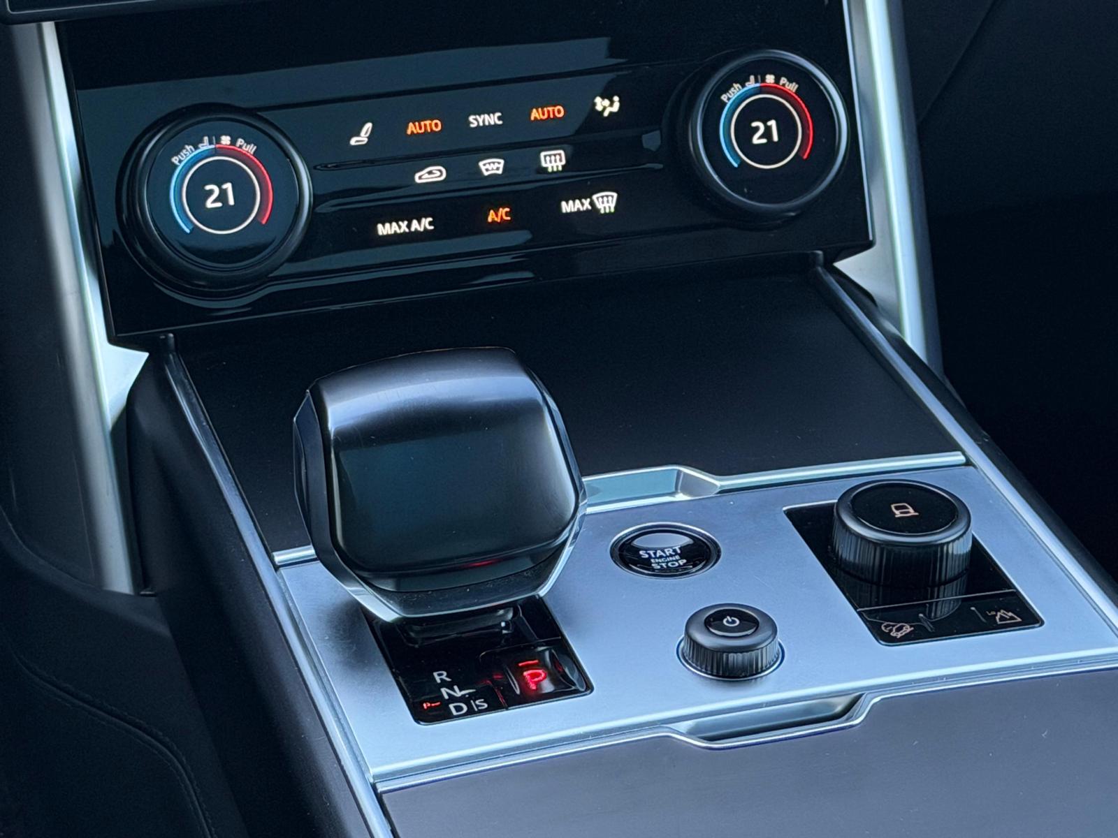LAND ROVER LAND ROVER Range Rover SV P530 V8 – All Black – Direktionsfahrzeug aus 1. Hand-image-11