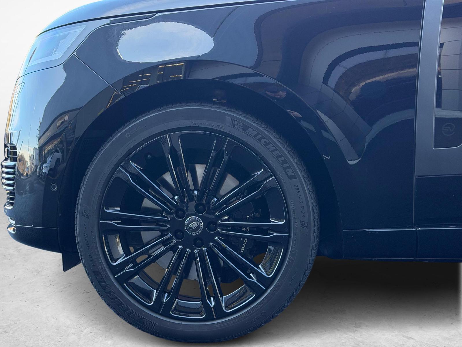 LAND ROVER LAND ROVER Range Rover SV P530 V8 – All Black – Direktionsfahrzeug aus 1. Hand-image-6