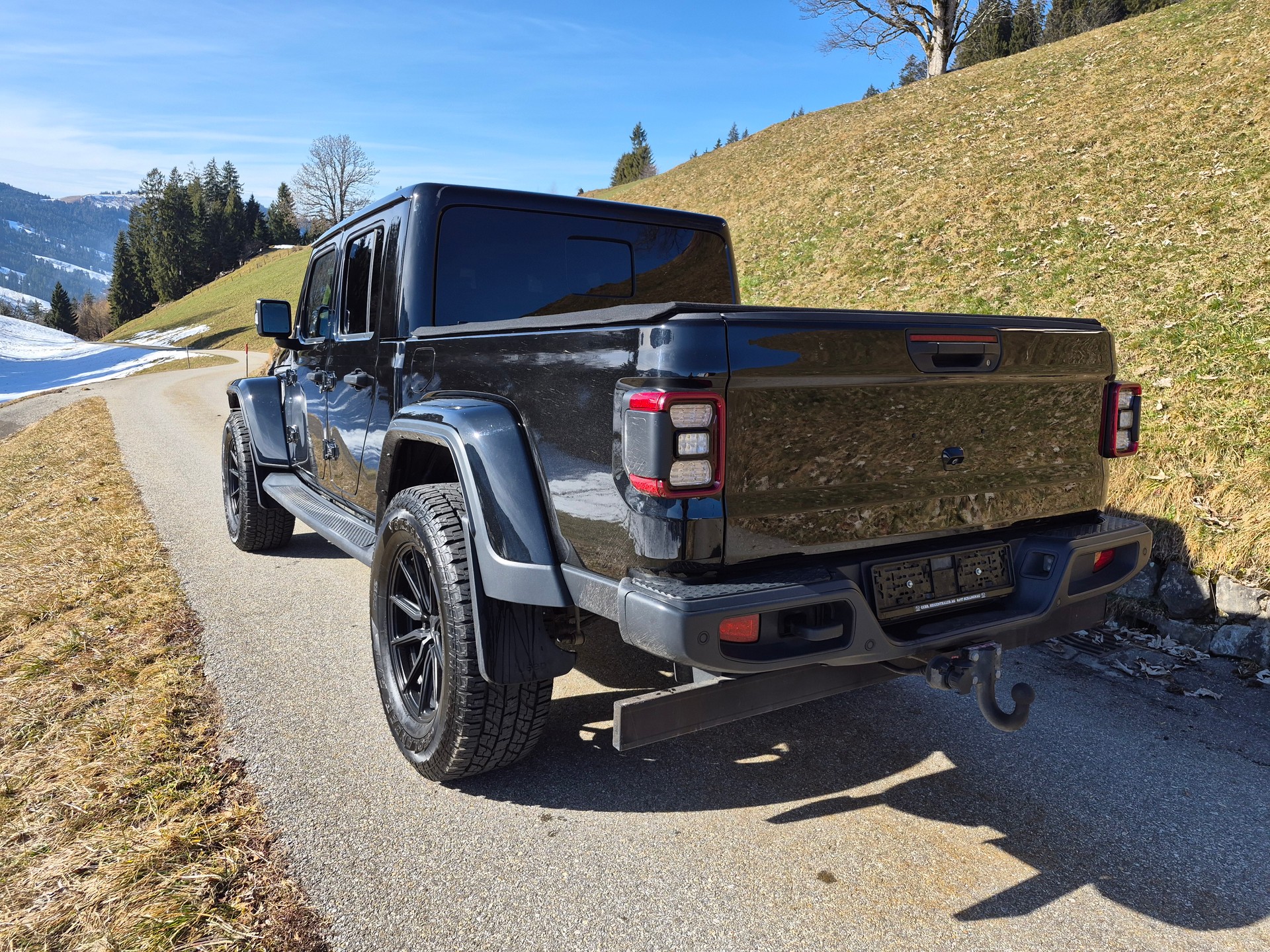 JEEP Gladiator 3.0 V6 Overland-image-4