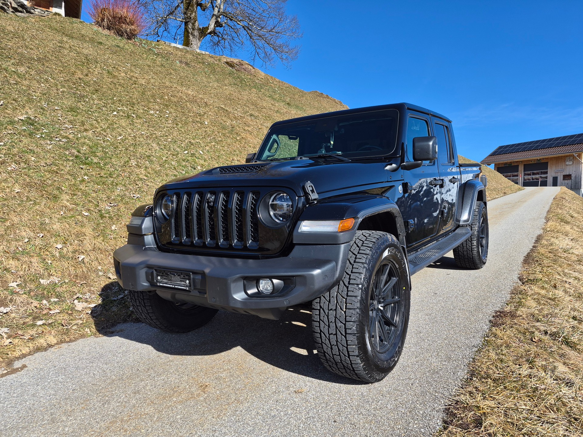 JEEP Gladiator 3.0 V6 Overland-image-2