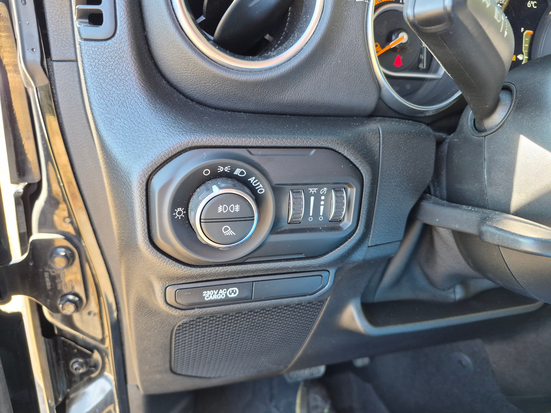 JEEP Gladiator 3.0 V6 Overland-image-18