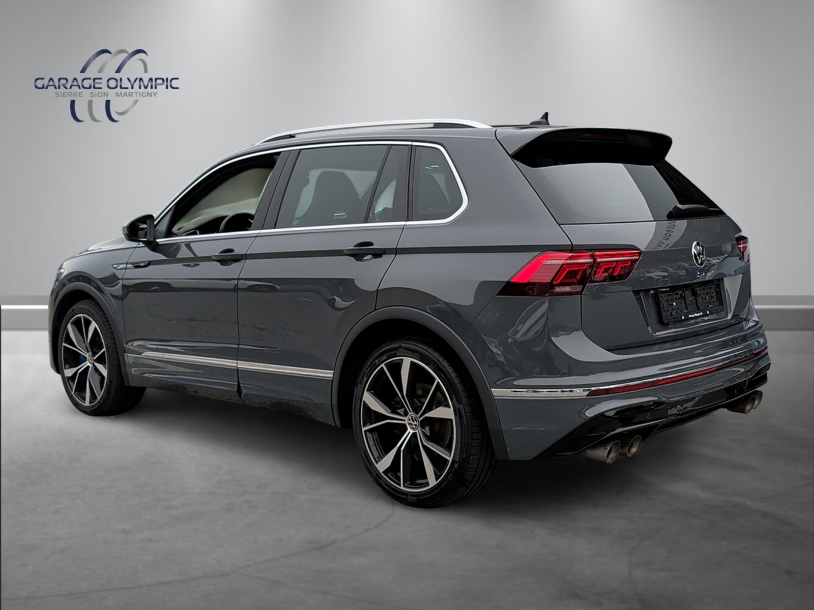 VW Tiguan 2.0TSI R 4Motion DSG-image-3