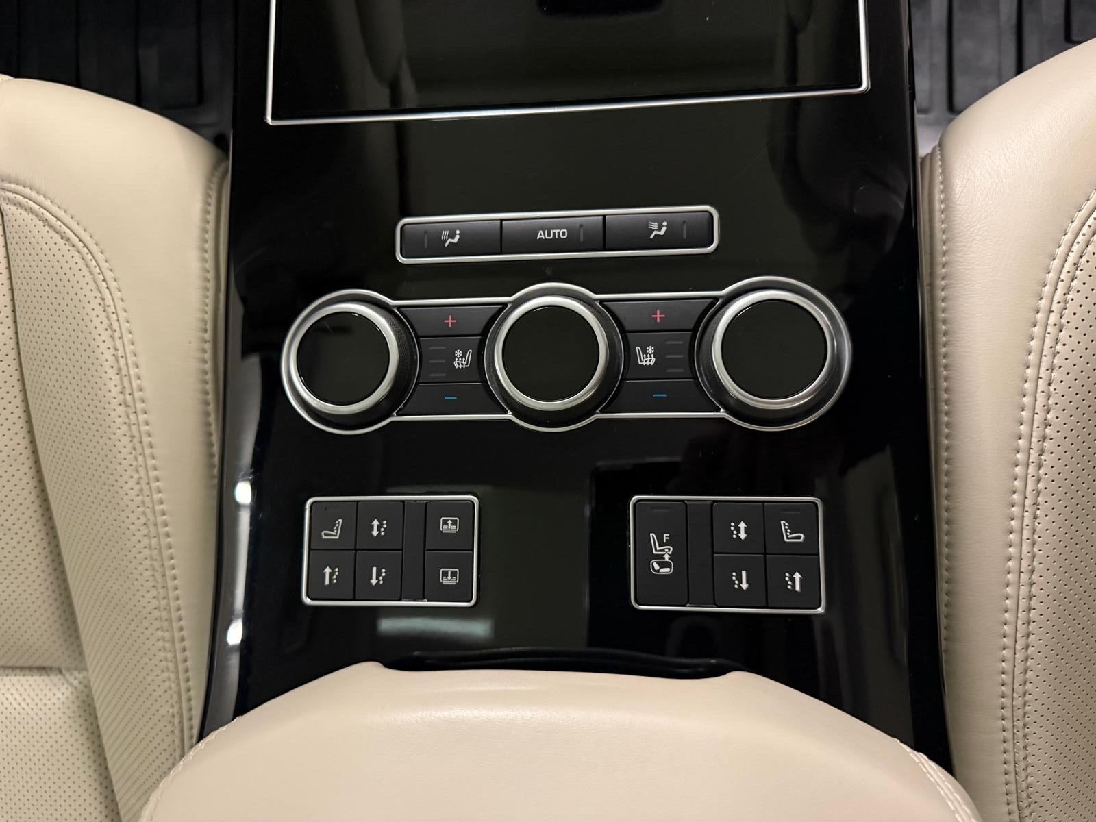 LAND ROVER Range Rover 5.0 V8 SC Autobiography Automatic-image-17