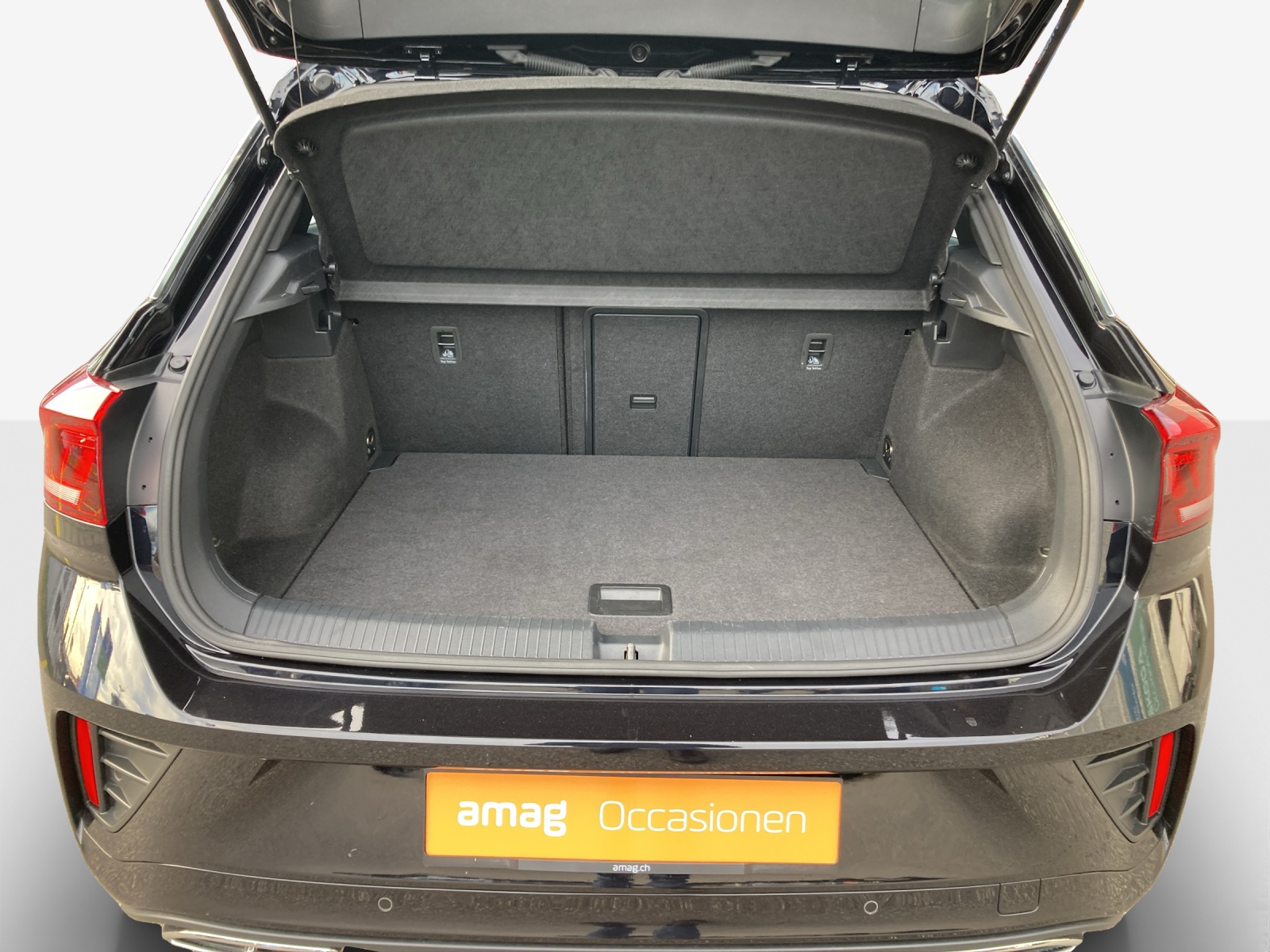 VW T-Roc 2.0 TSI R-Line DSG 4Motion-image-12