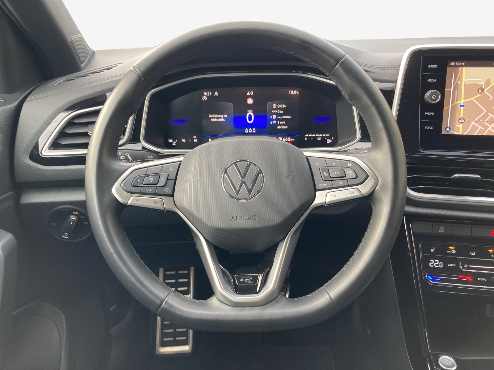 VW T-Roc 2.0 TSI R-Line DSG 4Motion-image-9