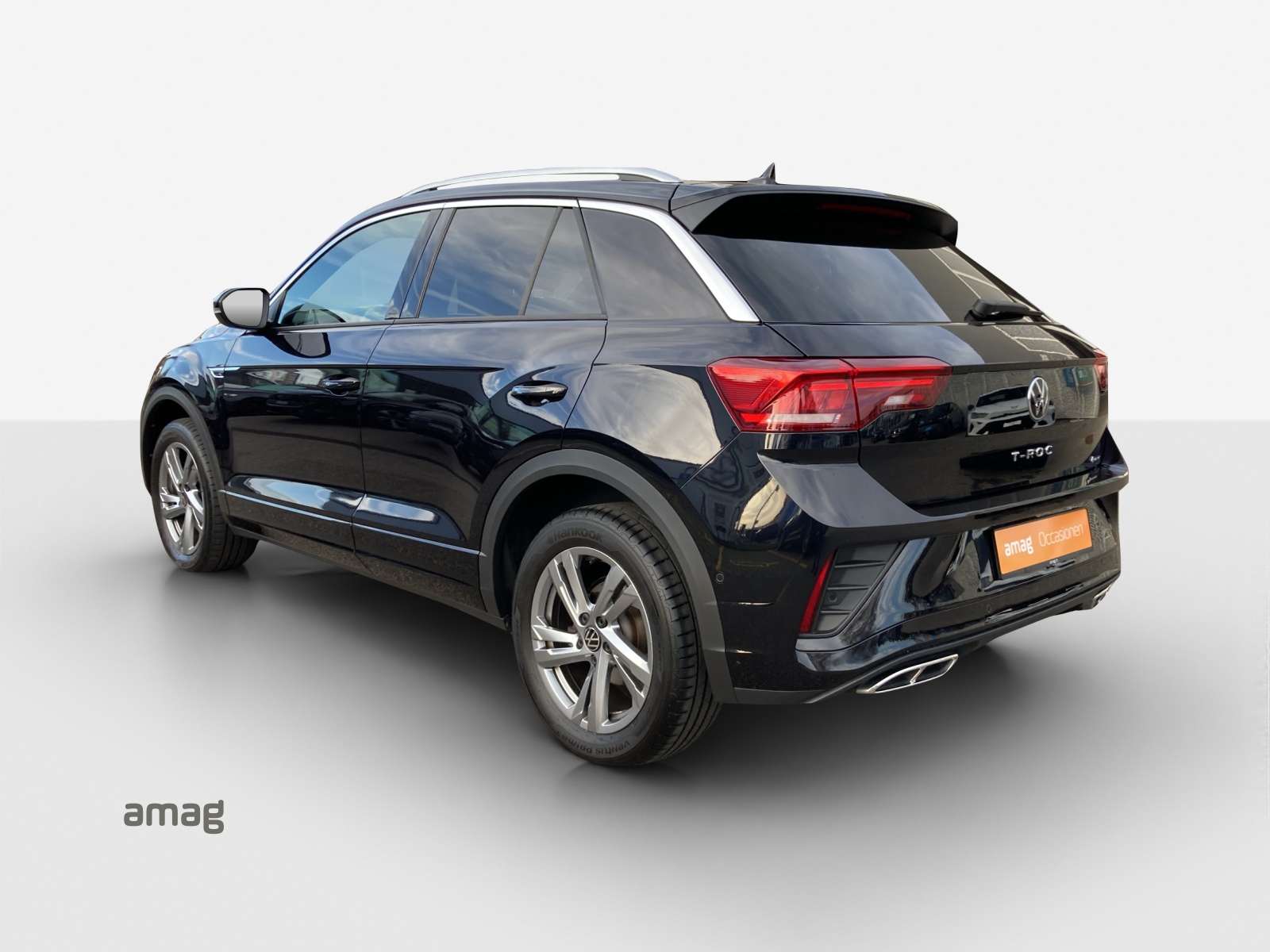 VW T-Roc 2.0 TSI R-Line DSG 4Motion-image-2