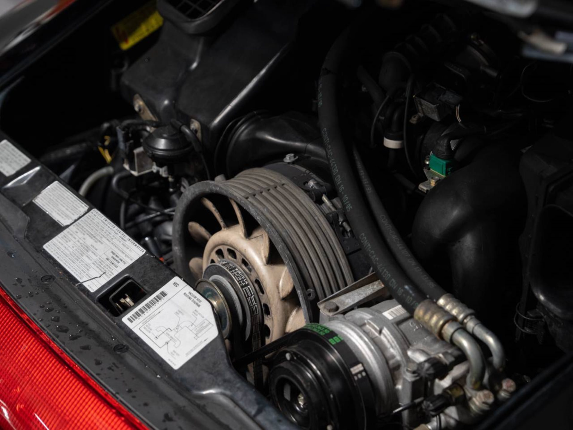 PORSCHE 911 Carrera Cabriolet-image-24