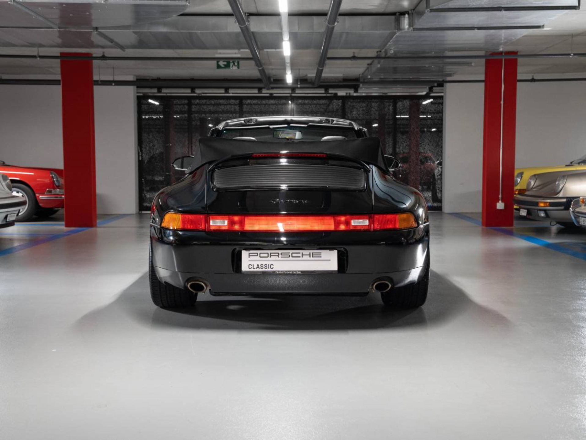 PORSCHE 911 Carrera Cabriolet-image-11
