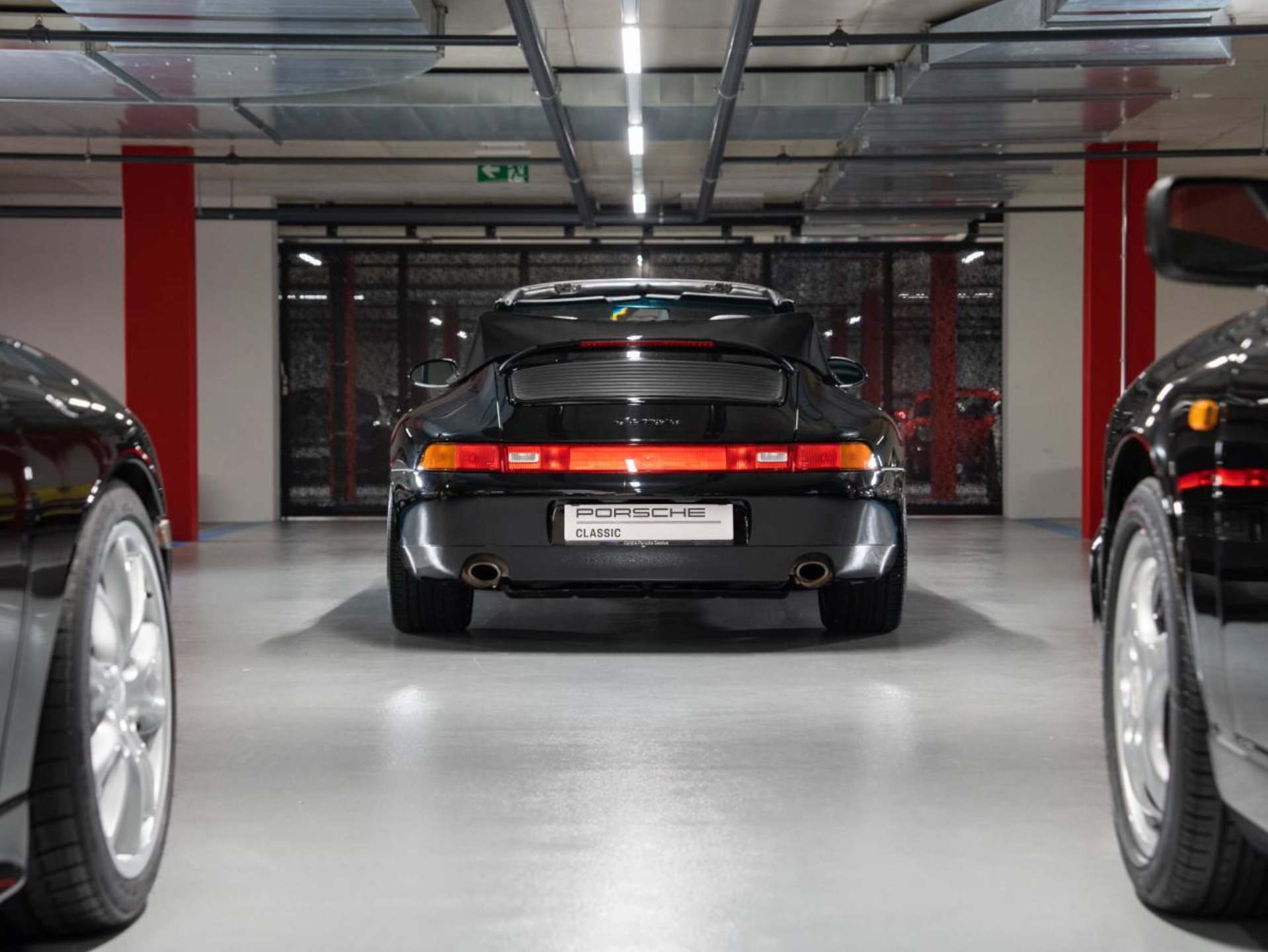 PORSCHE 911 Carrera Cabriolet-image-25