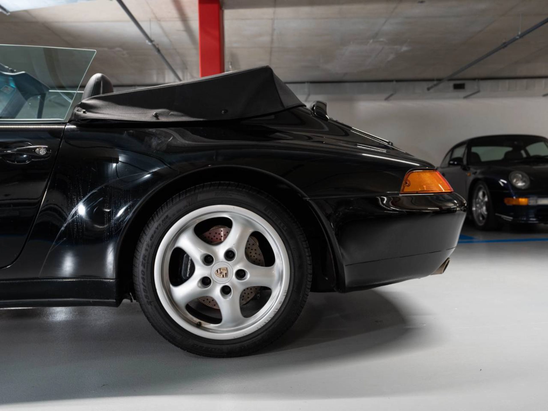 PORSCHE 911 Carrera Cabriolet-image-27