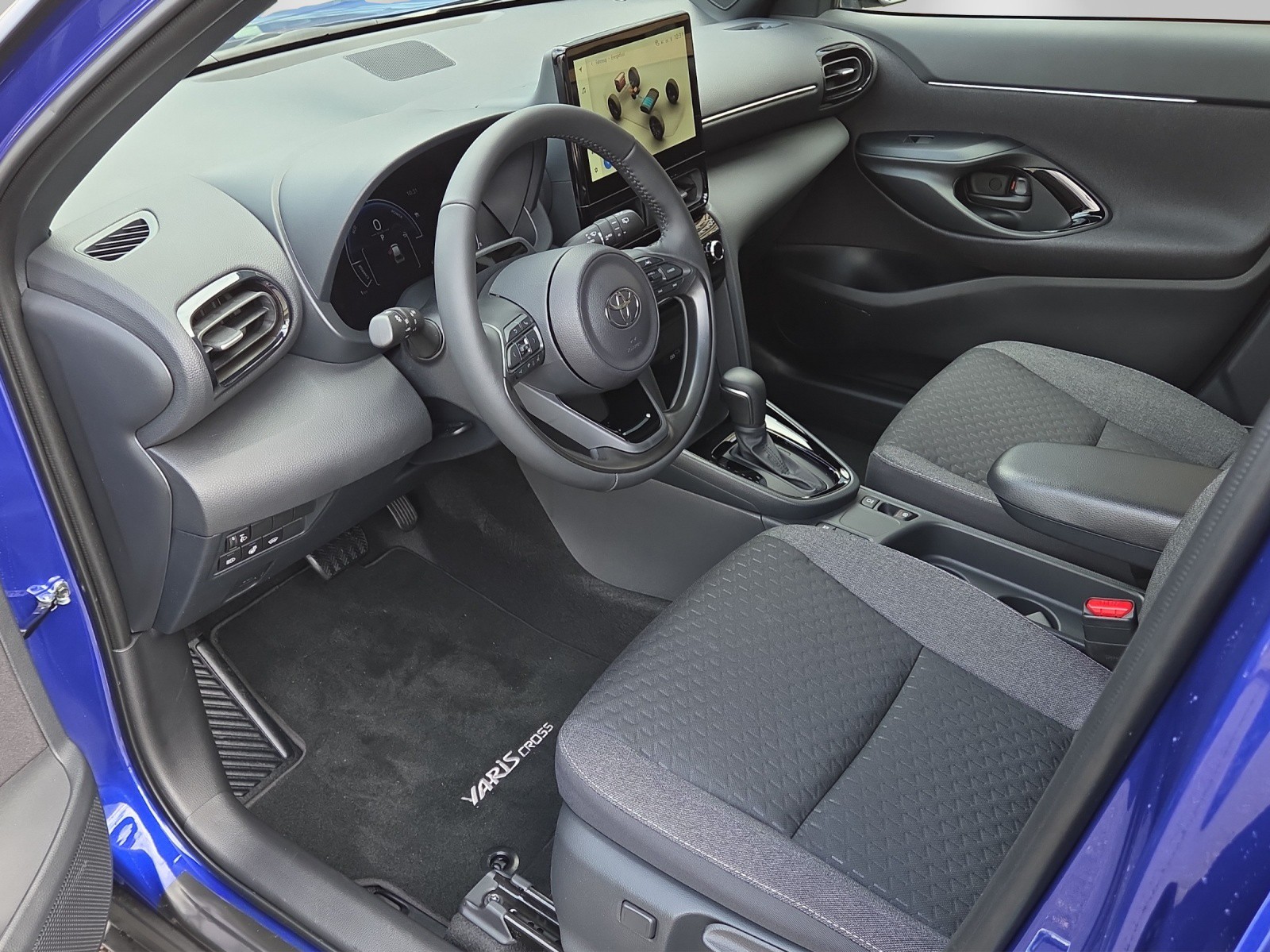 TOYOTA Yaris Cross 1.5 Trend e-CVT-image-11