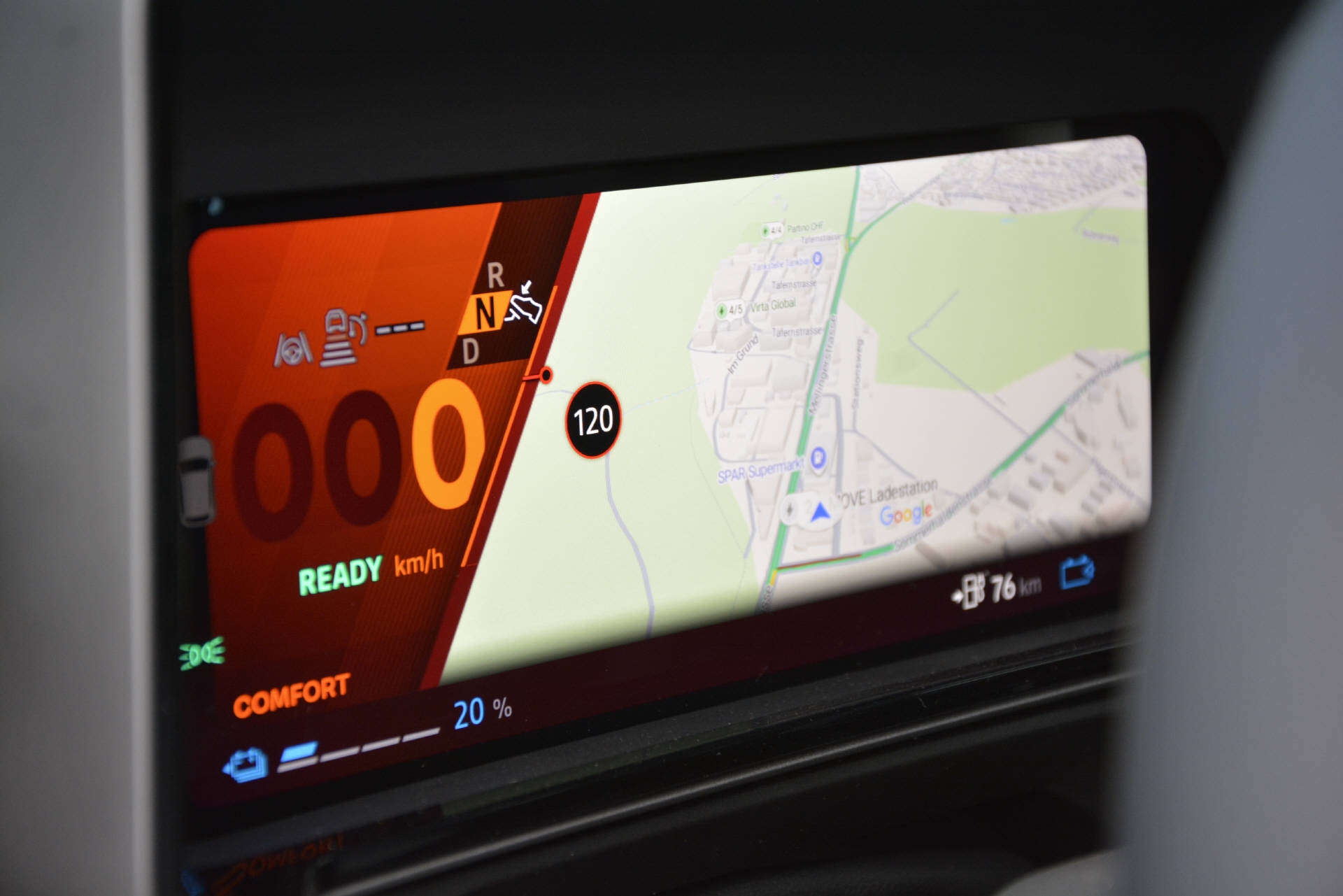 RENAULT R4 E-Tech electric iconic 150 Comfort Range-image-12