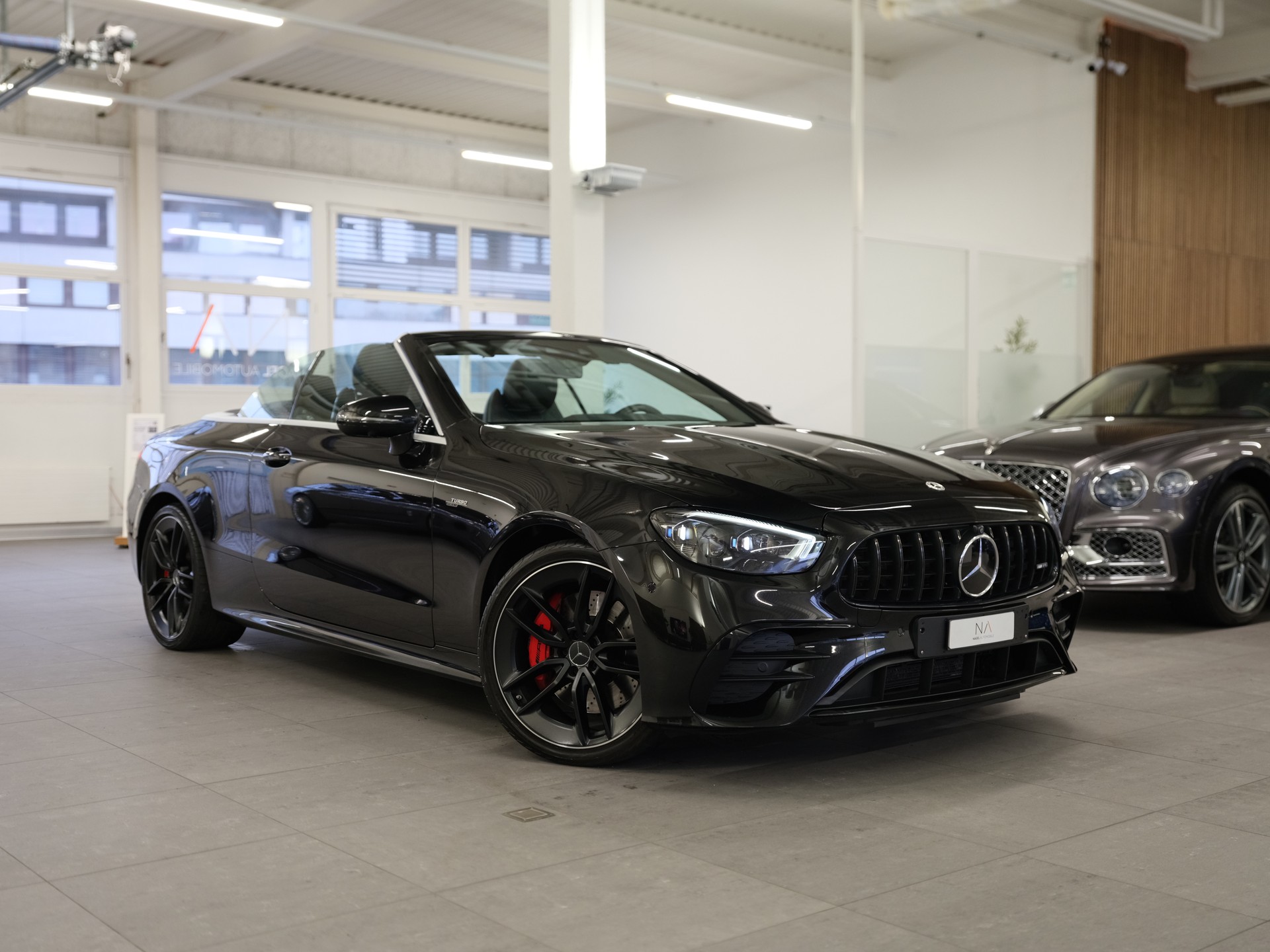 MERCEDES-BENZ AMG E 53 4Matic+ Speedshift 9G-TCT *Park-Paket* *360° Kamera* *Panorama Schiebedach*-image-1