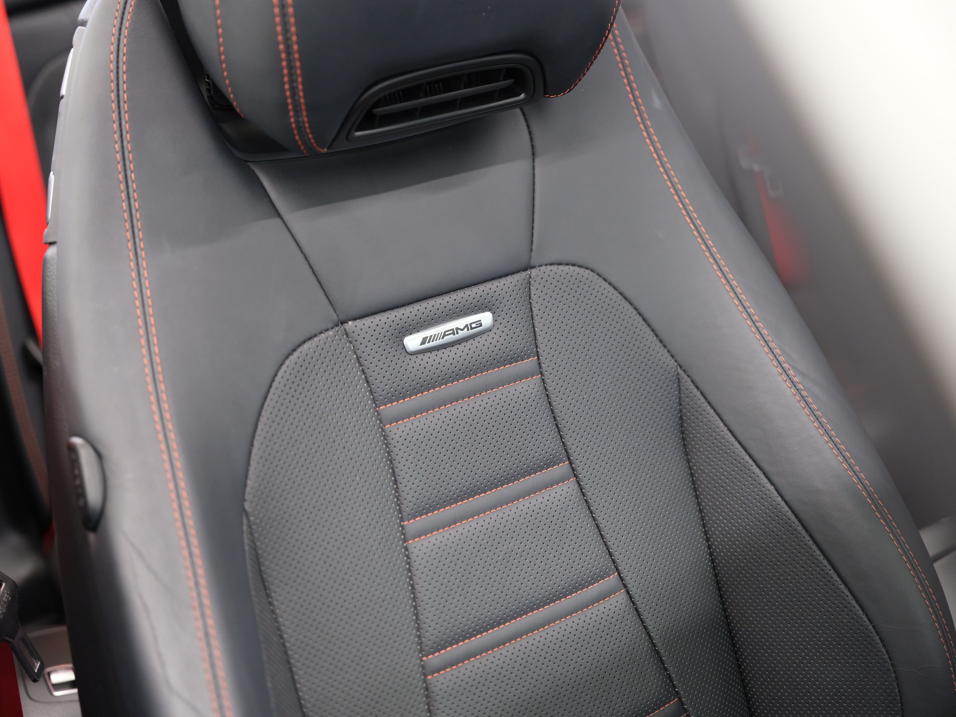 MERCEDES-BENZ AMG E 53 4Matic+ Speedshift 9G-TCT *Park-Paket* *360° Kamera* *Panorama Schiebedach*-image-16