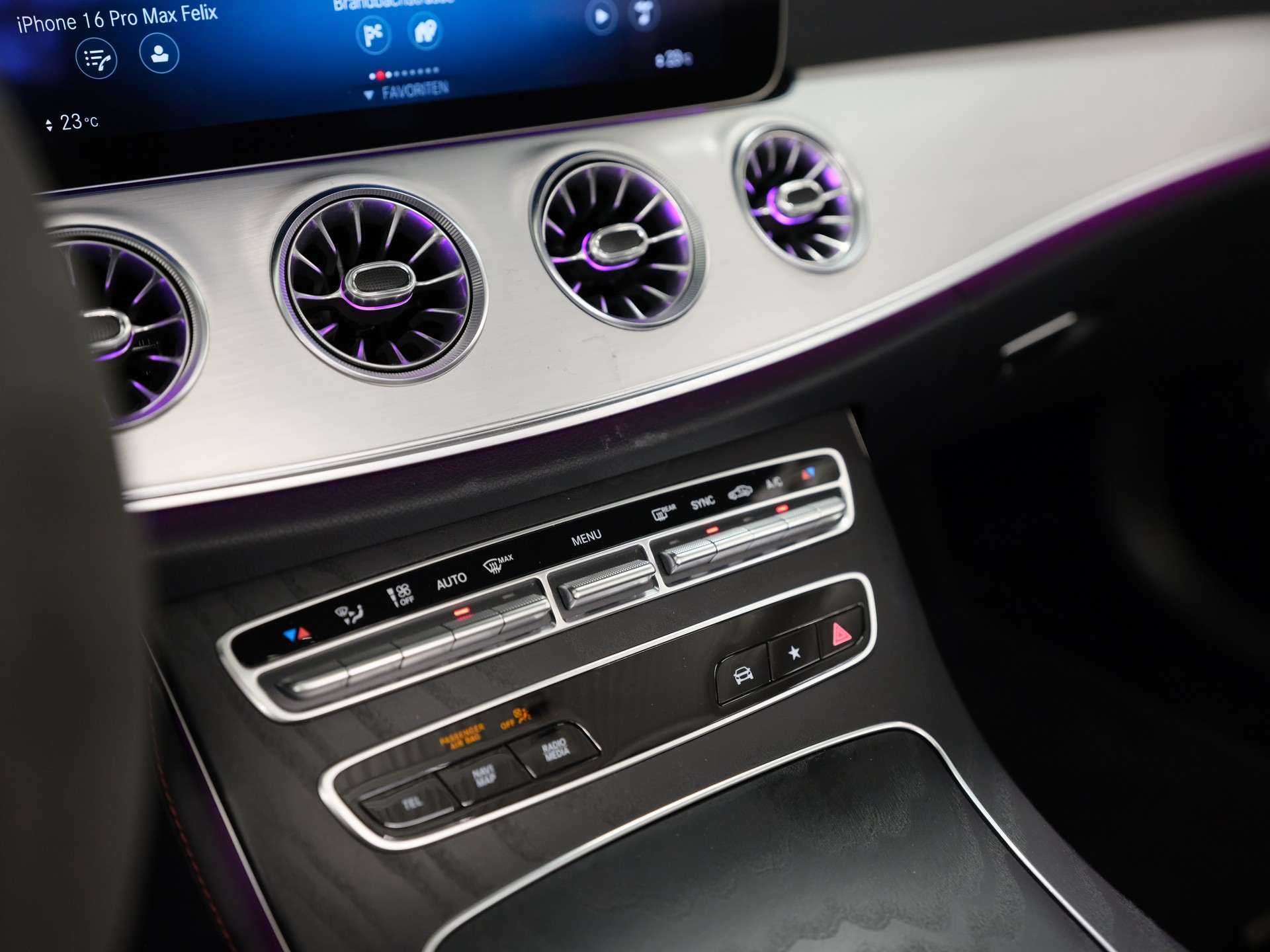 MERCEDES-BENZ AMG E 53 4Matic+ Speedshift 9G-TCT *Park-Paket* *360° Kamera* *Panorama Schiebedach*-image-23