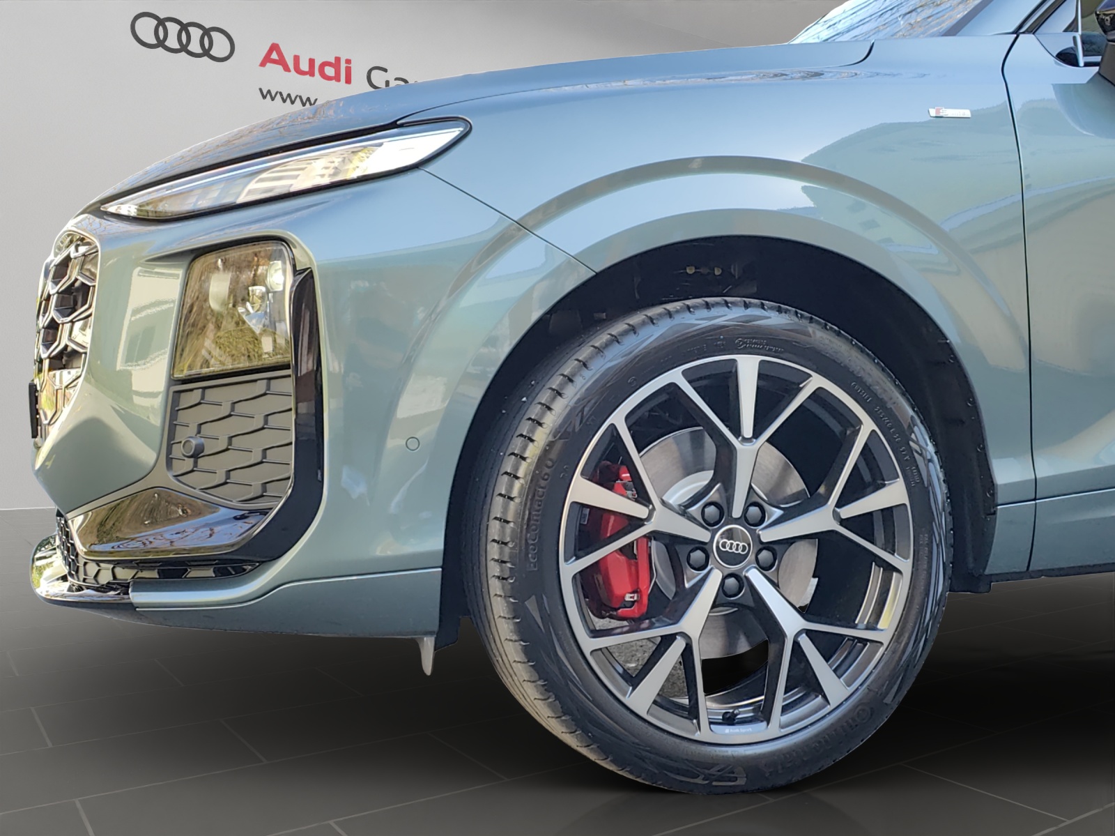 AUDI Q3 SUV TFSI quattro 195 kW S tronic-image-5