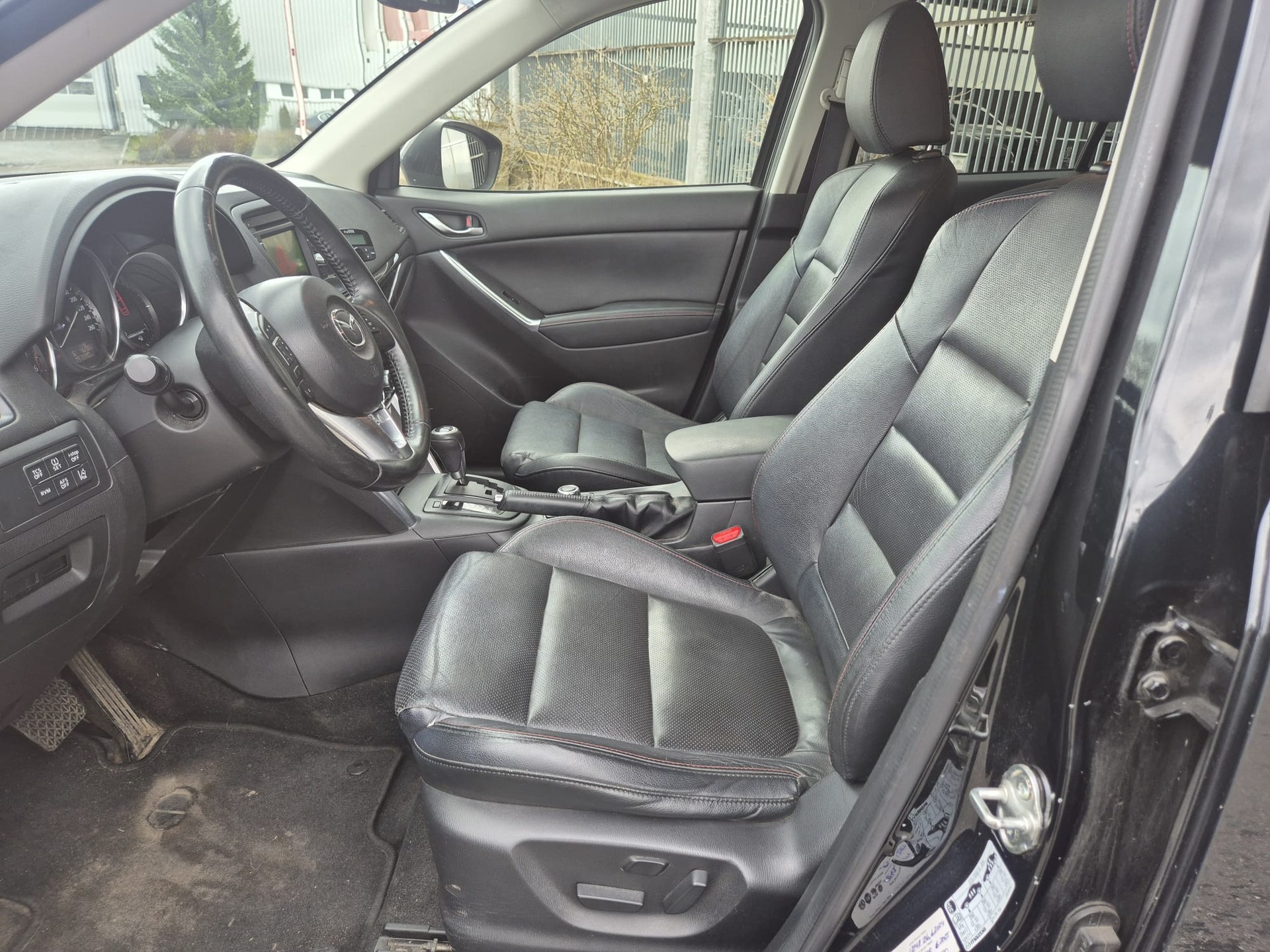 MAZDA CX-5 2.2 D HP Revolution AWD Automatic-image-12