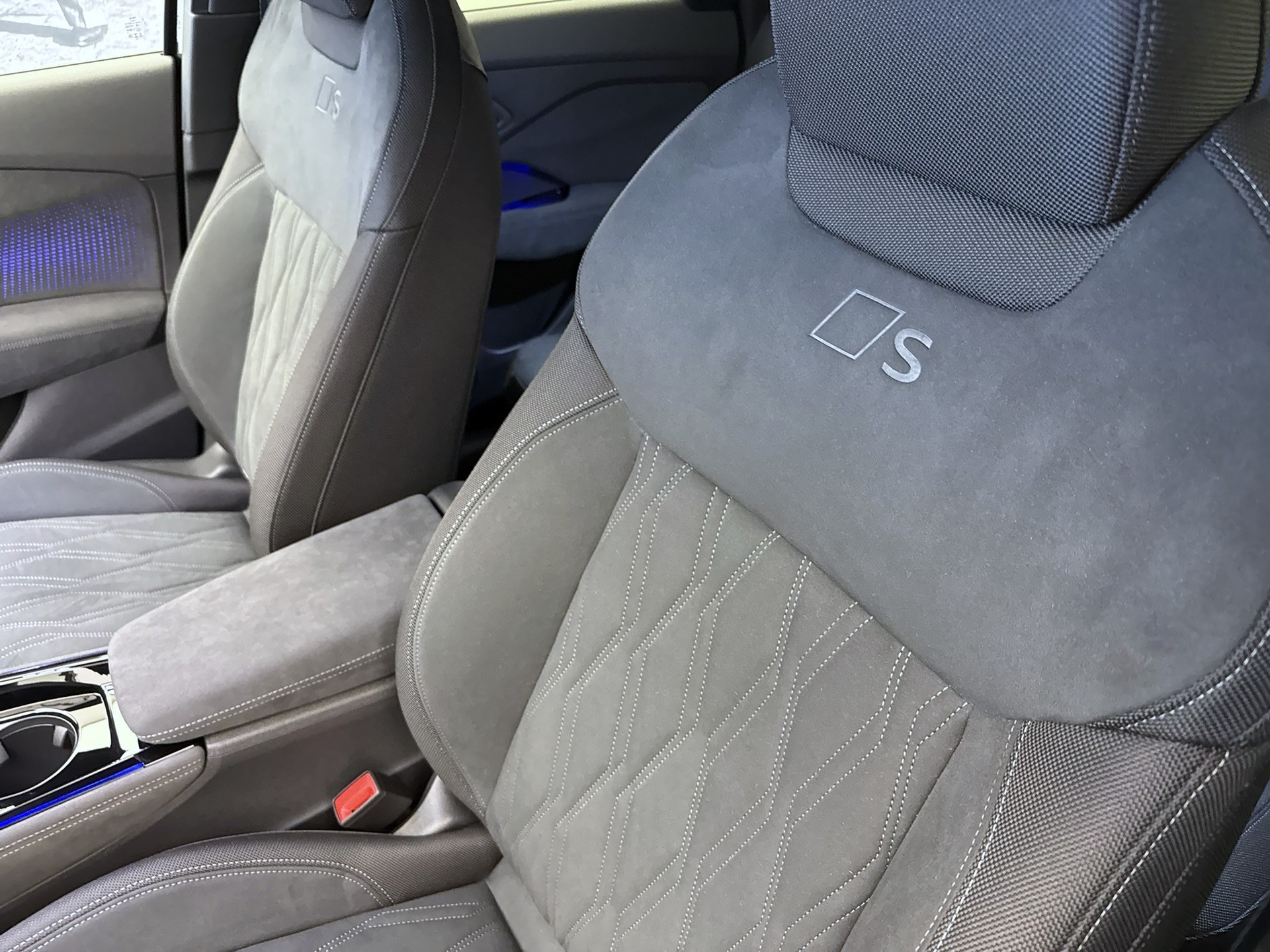 AUDI Q3 SUV TFSI quattro 195 kW S tronic-image-6