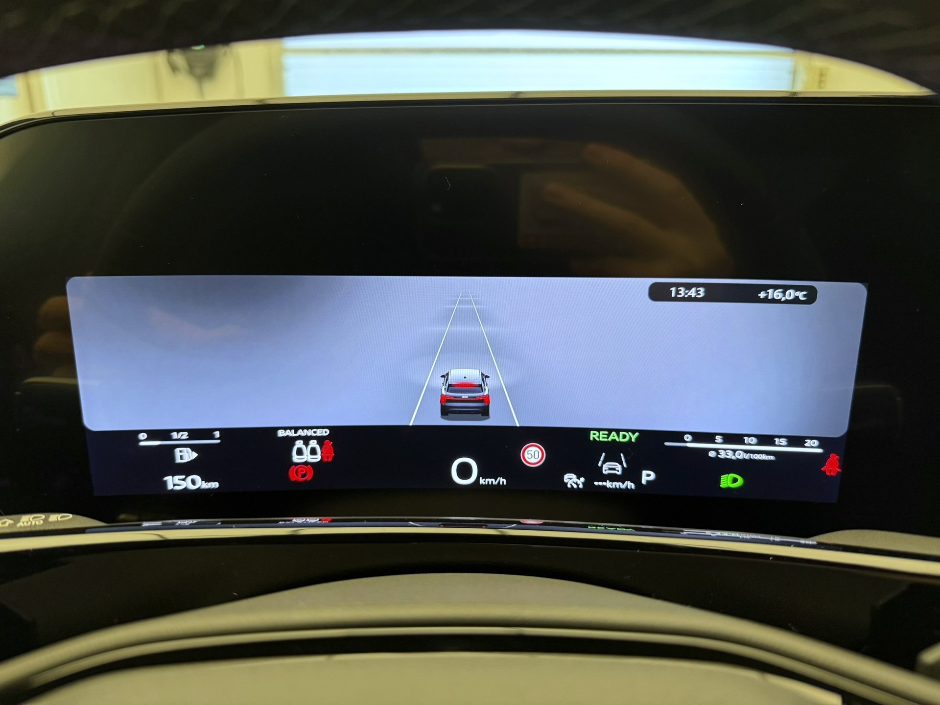 AUDI Q3 SUV TFSI quattro 195 kW S tronic-image-9