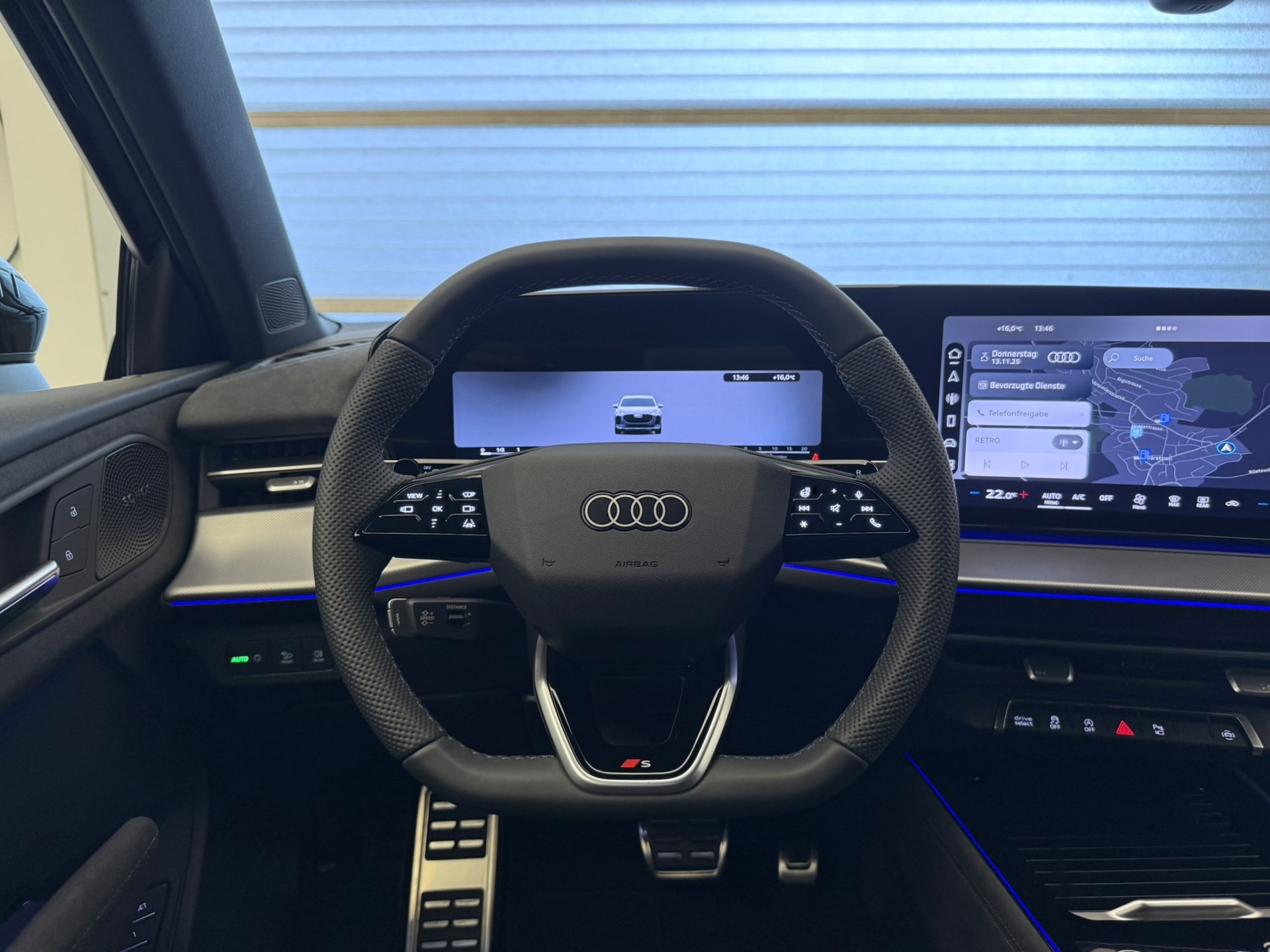 AUDI Q3 SUV TFSI quattro 195 kW S tronic-image-8