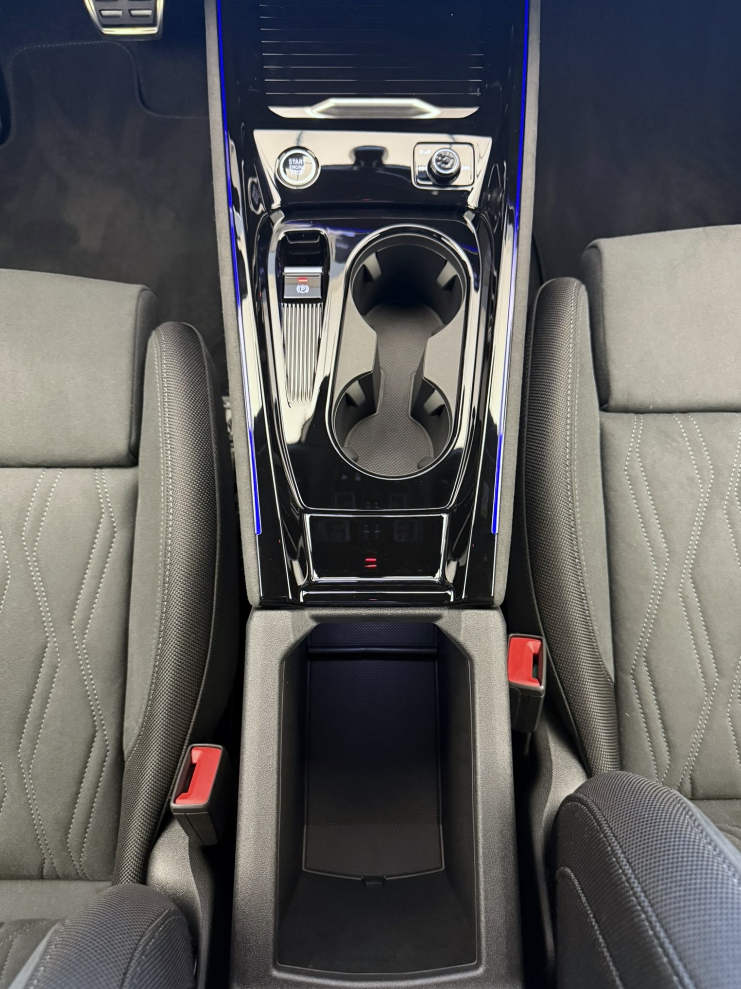 AUDI Q3 SUV TFSI quattro 195 kW S tronic-image-13