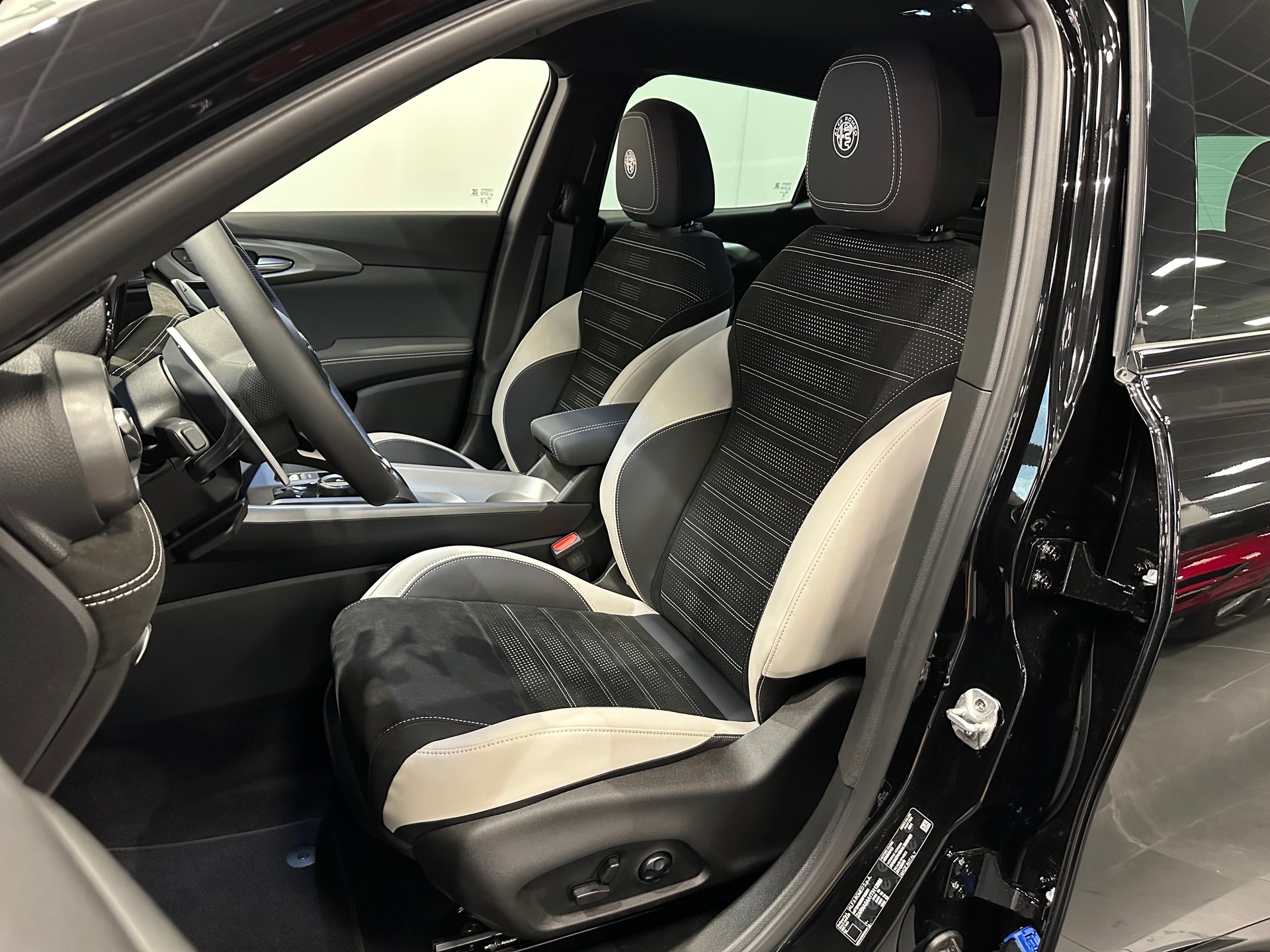 ALFA ROMEO Tonale 1.5 Hybrid Sport Speciale-image-12