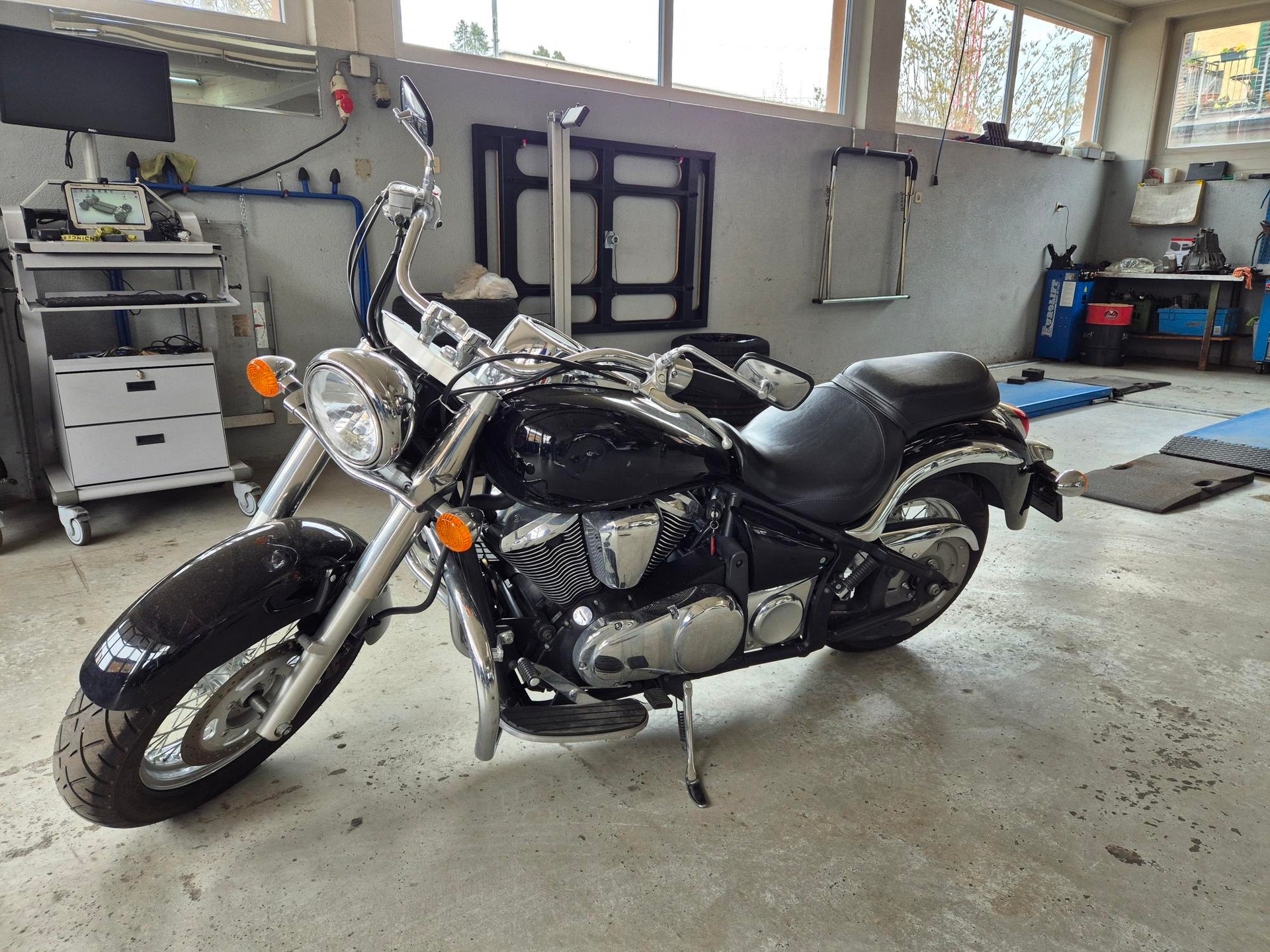 KAWASAKI VN 900 Classic