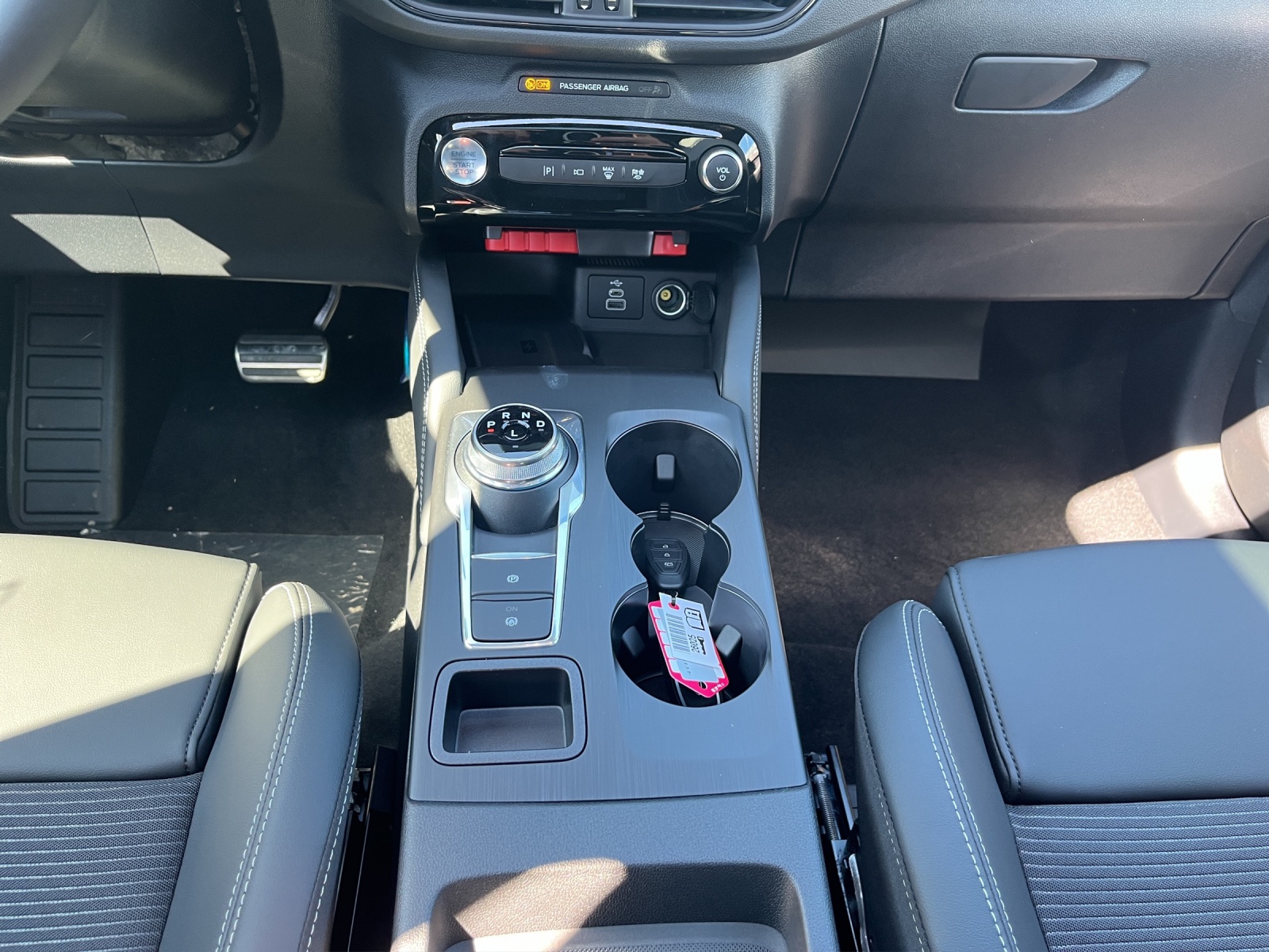 FORD Kuga 2.5 PHEV Sound Edition FWD-image-14