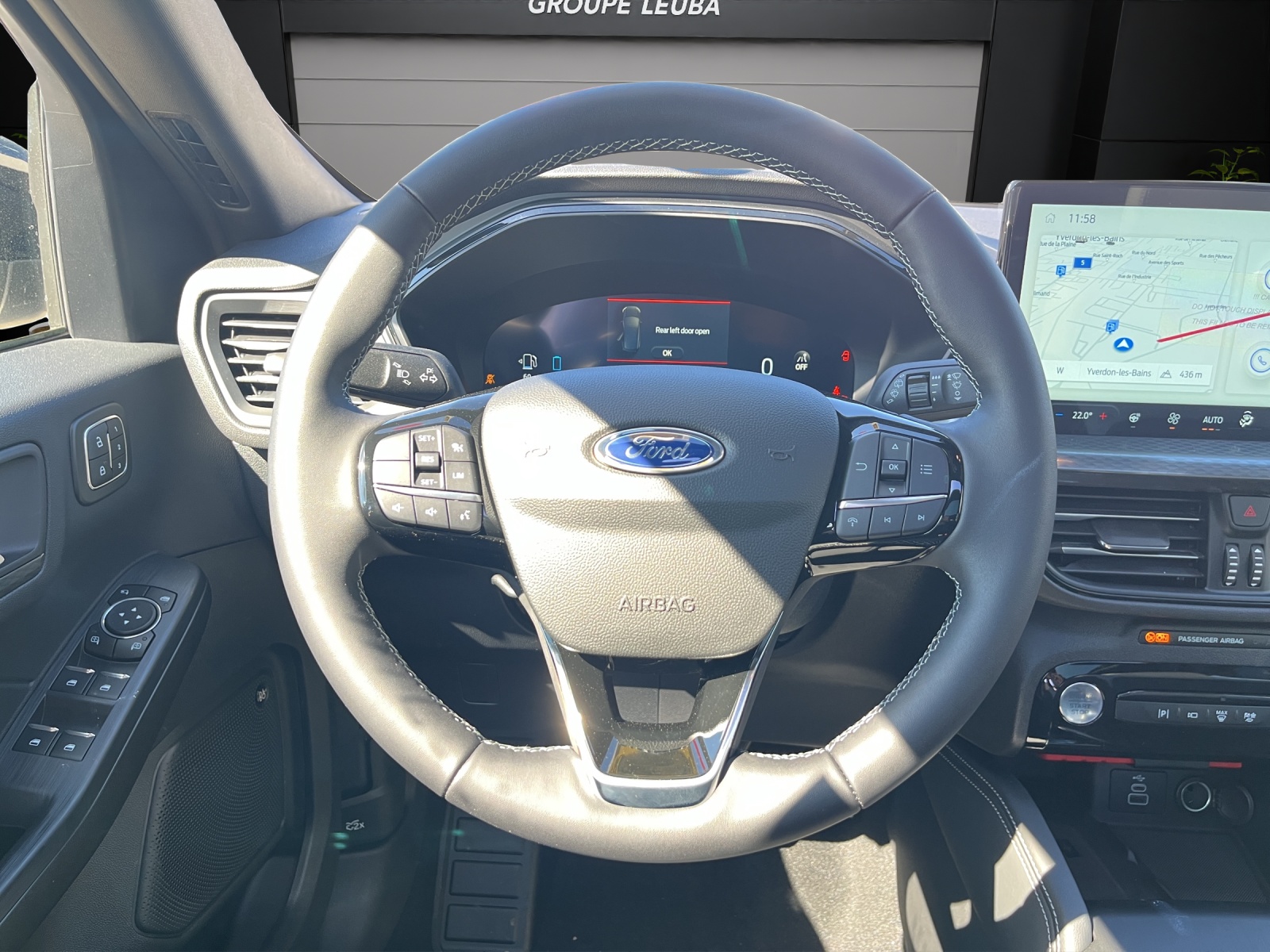 FORD Kuga 2.5 PHEV Sound Edition FWD-image-13