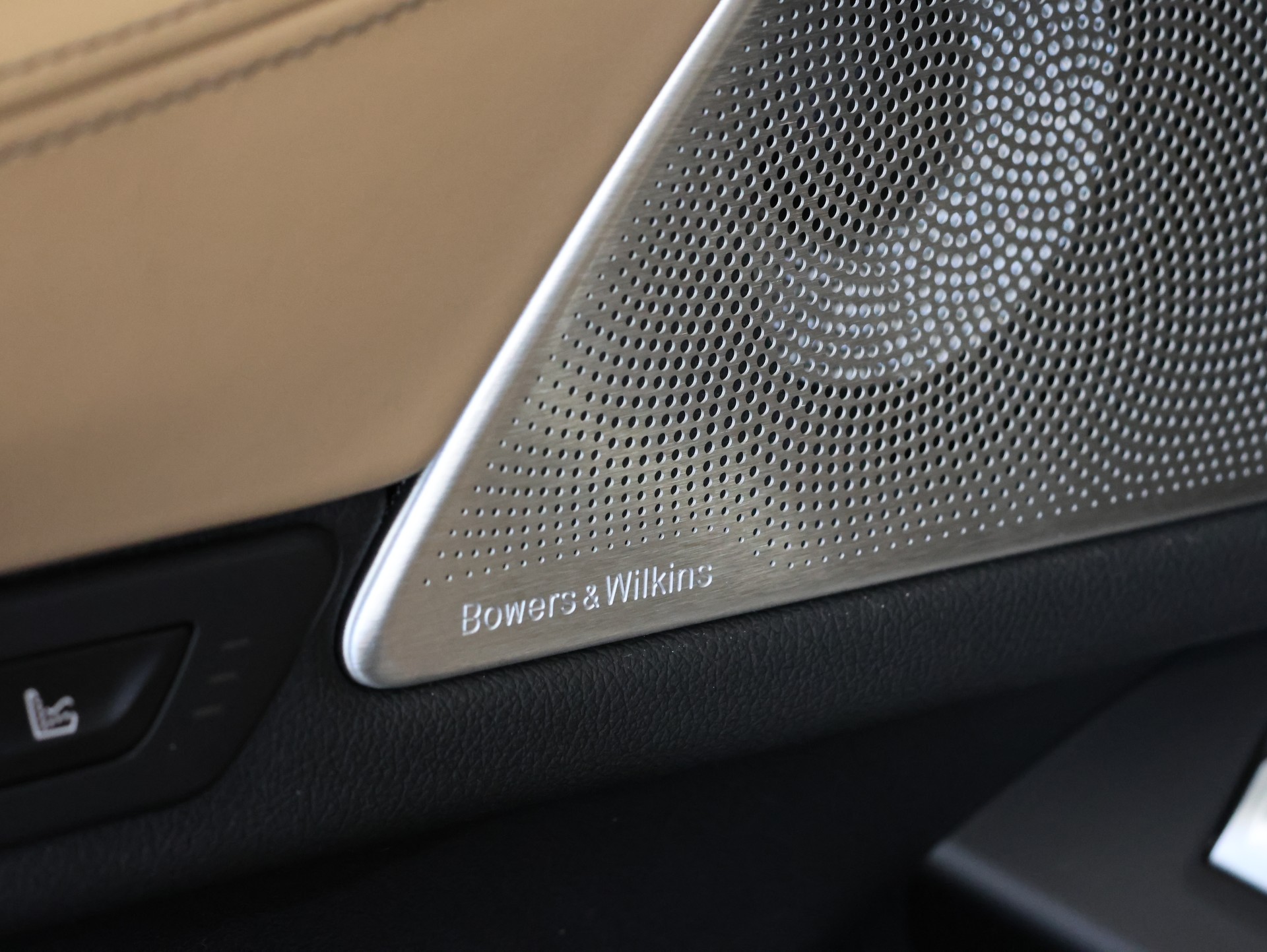 BMW 745Le xDrive Steptronic *MASSAGESITZE* *BOWERS & WILKINS DIAMONDS* *SKY LOUNGE*-image-30